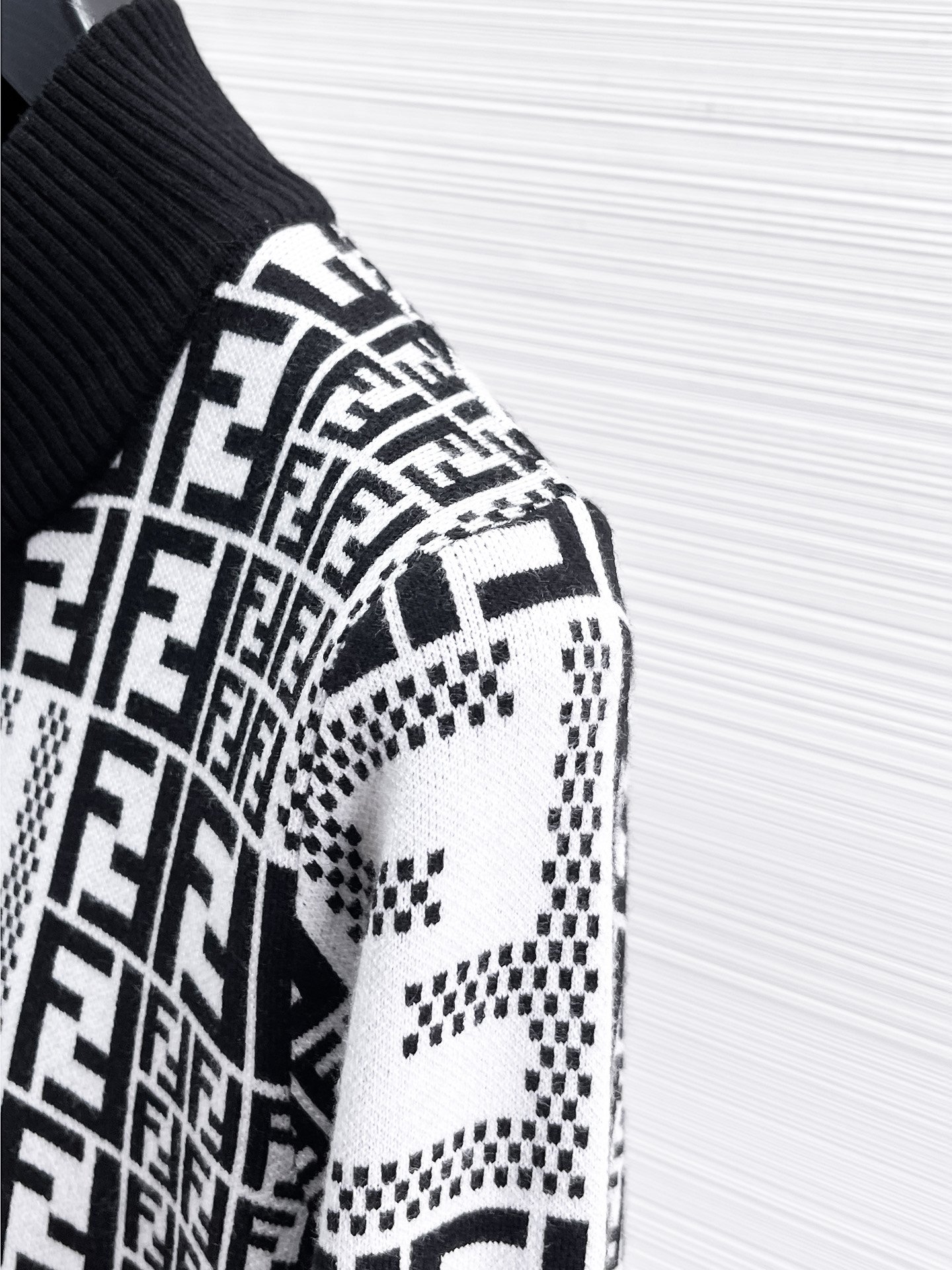 Fendi Ff Wool Sweater in Black M6021207 - Image 7