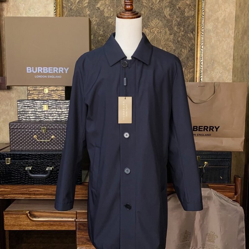 Burberry Logo Print Technical Car Coat M6021504