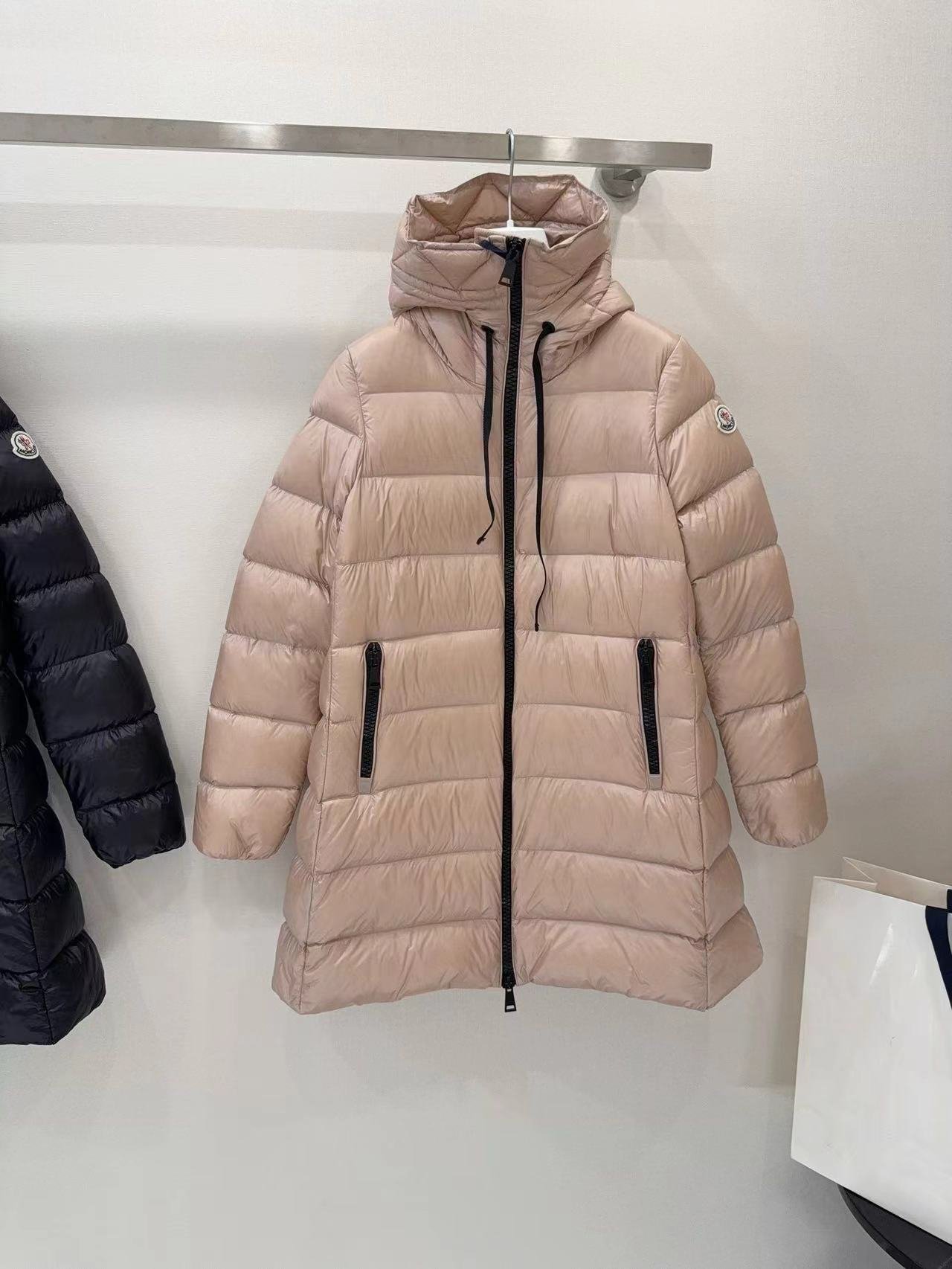 MONCLER down jacket W6022502