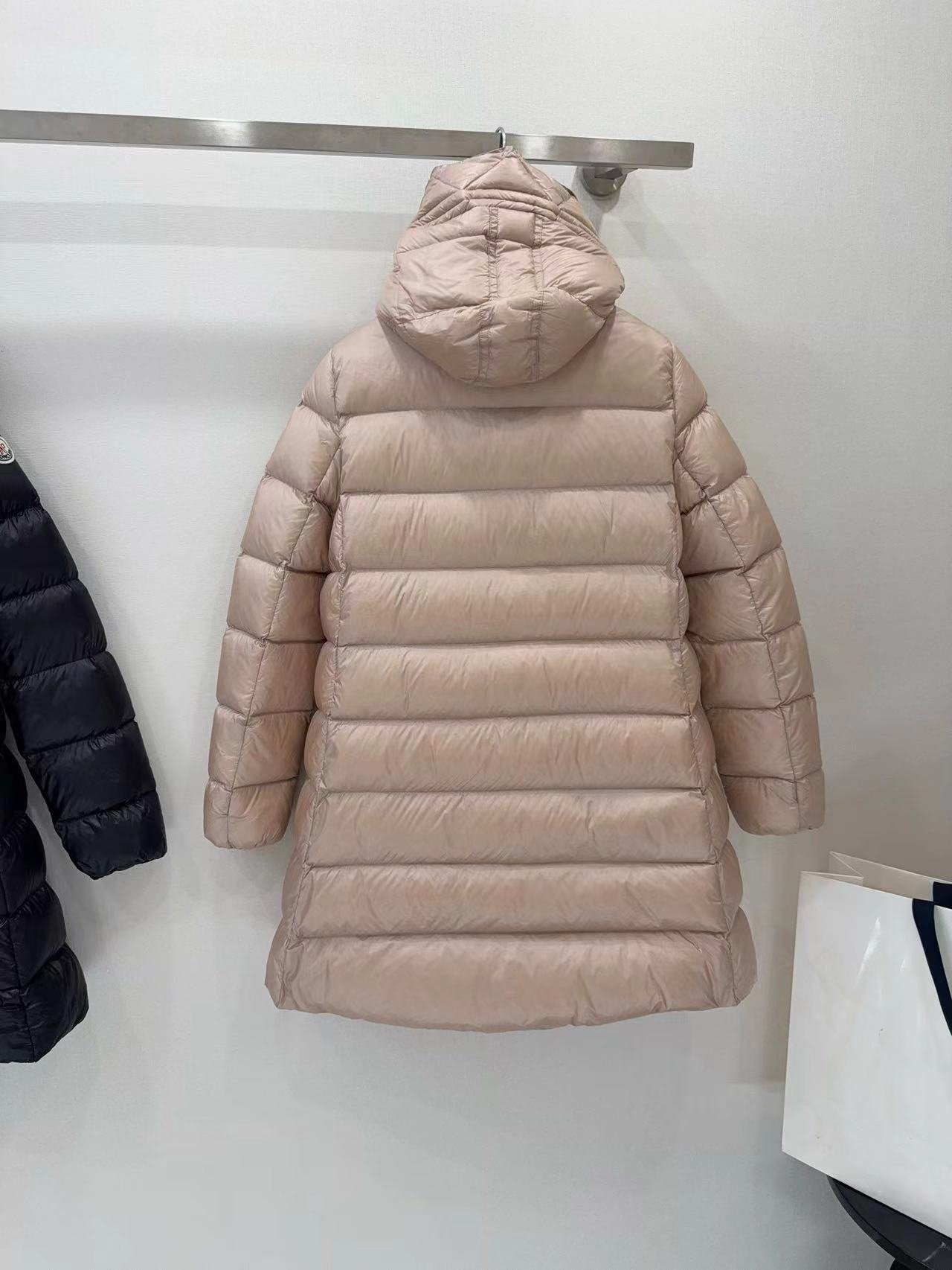 MONCLER down jacket W6022502 - Image 3