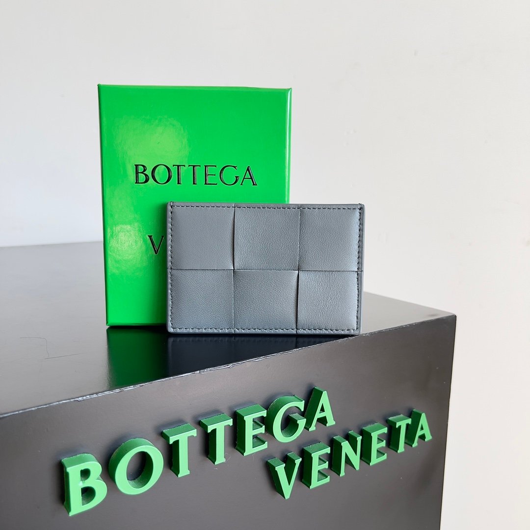 Bottega Veneta Cassette series double-fold wallet B6030104 - Image 2