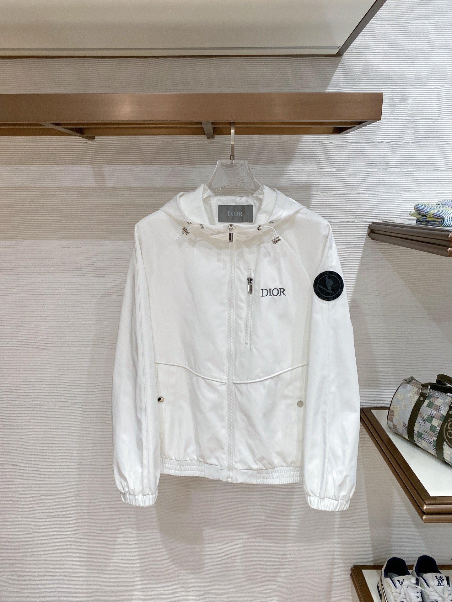 Dior's high-end collection of outerwear is available in both men's and women's versions.M6032004 - Image 2