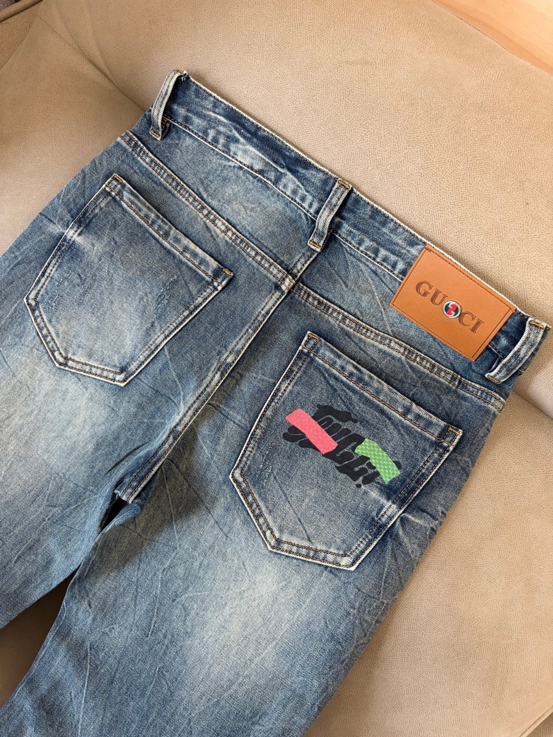 Gucci 2026 Spring/Summer Design Recommendation: Best-selling JeansM6032207 - Image 3