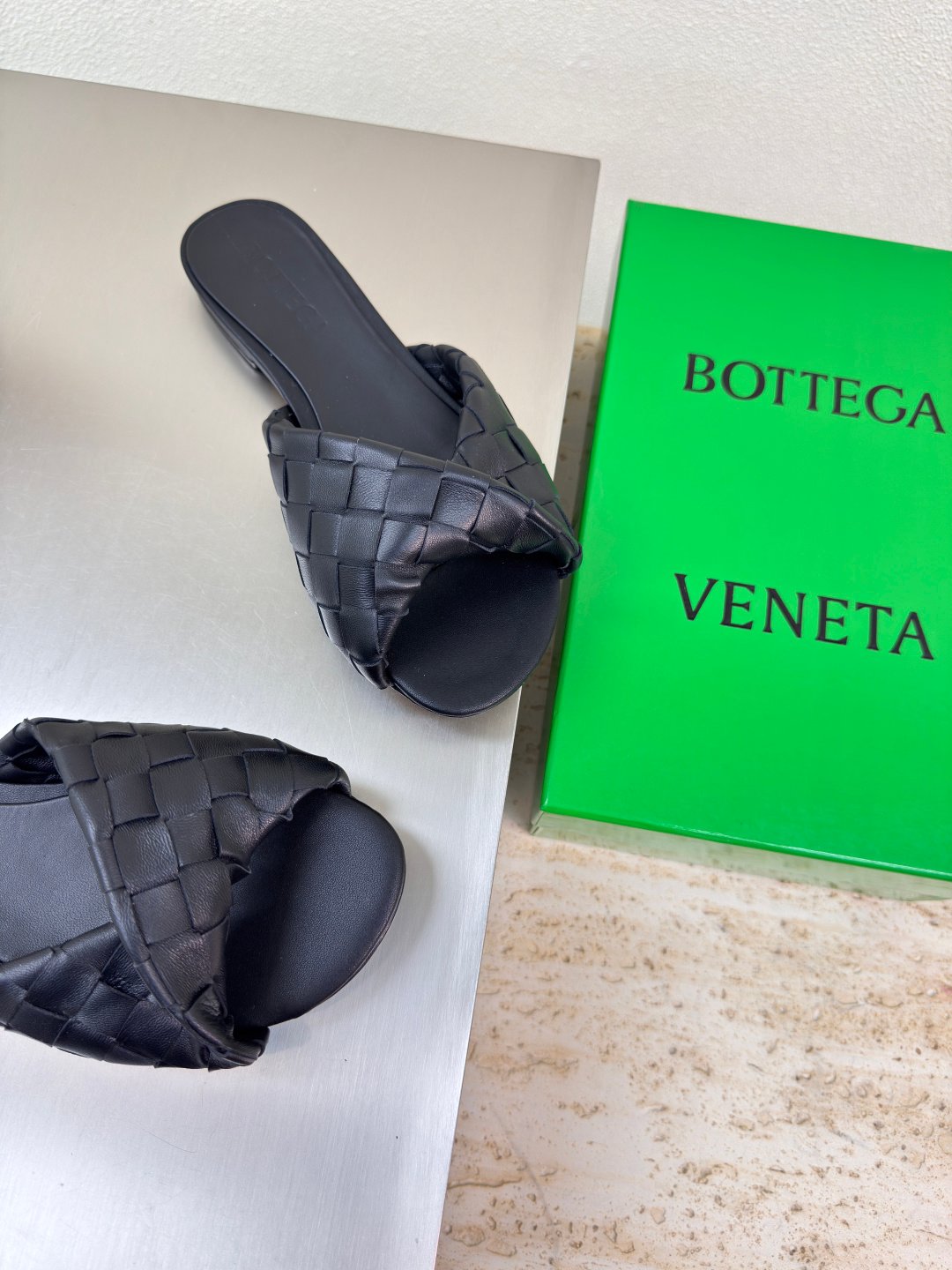 Bottega Veneta Women's Blink Mule B6032703 - Image 4