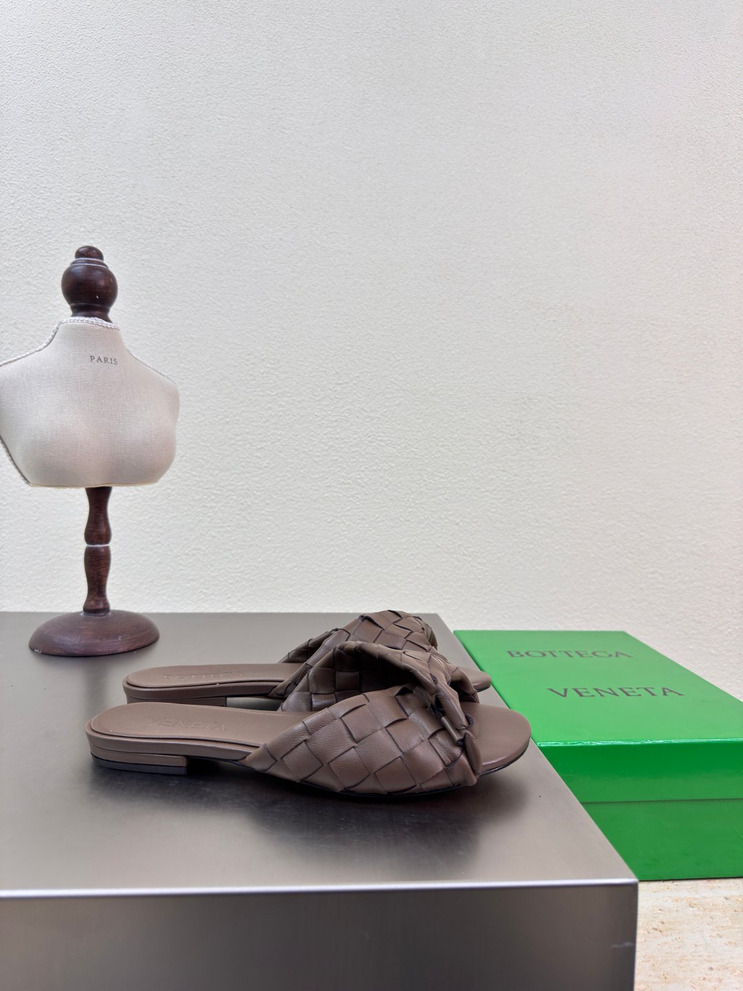 Bottega Veneta Women's Blink Mule B6032703 - Image 7