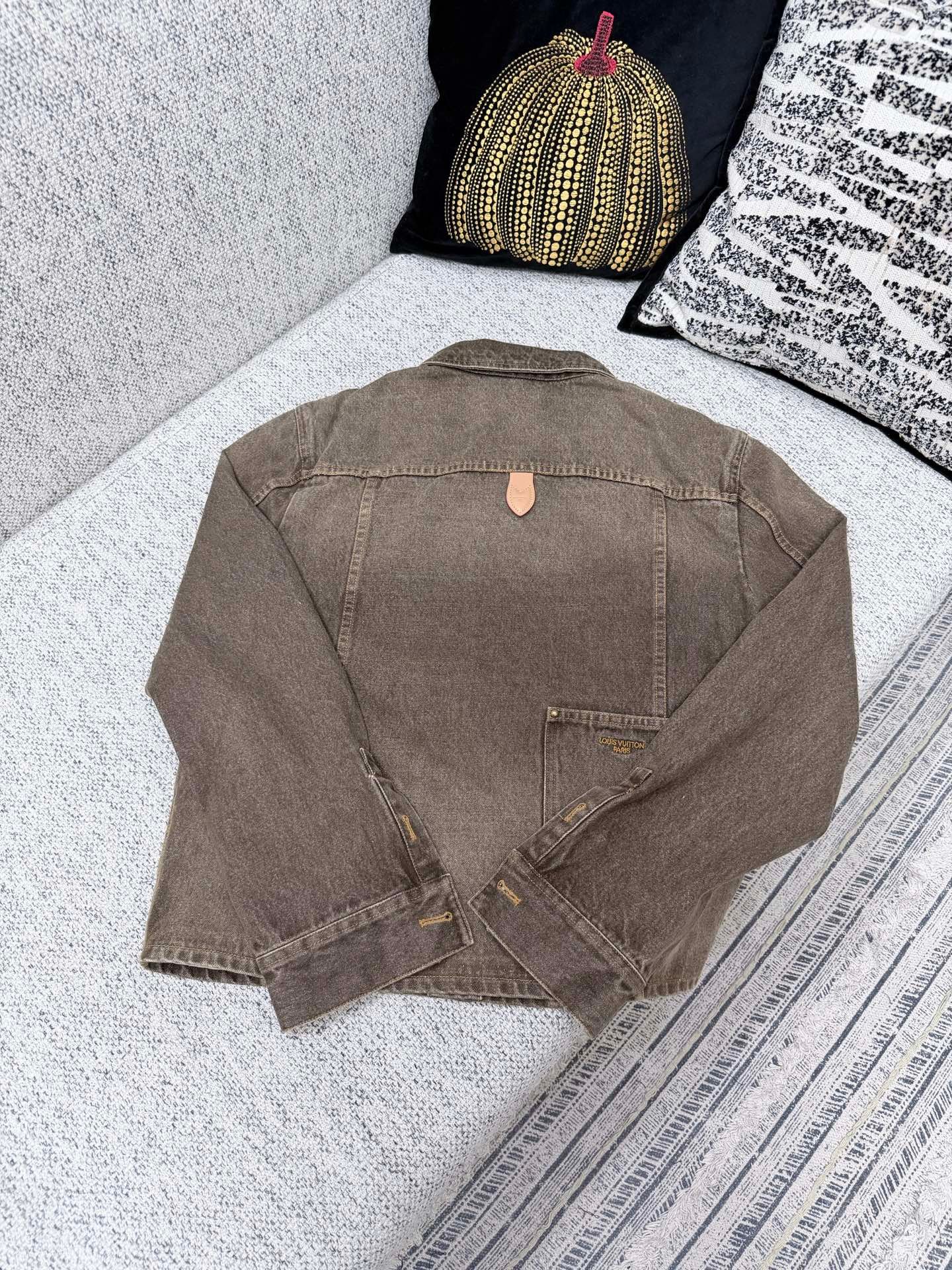 LV26ss New Short Denim ShirtM6032706 - Image 3