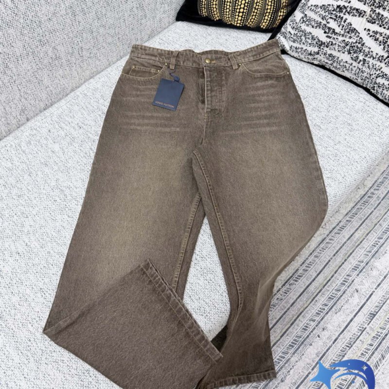 LV26ss New Style Casual Denim Skateboard PantsM6032707