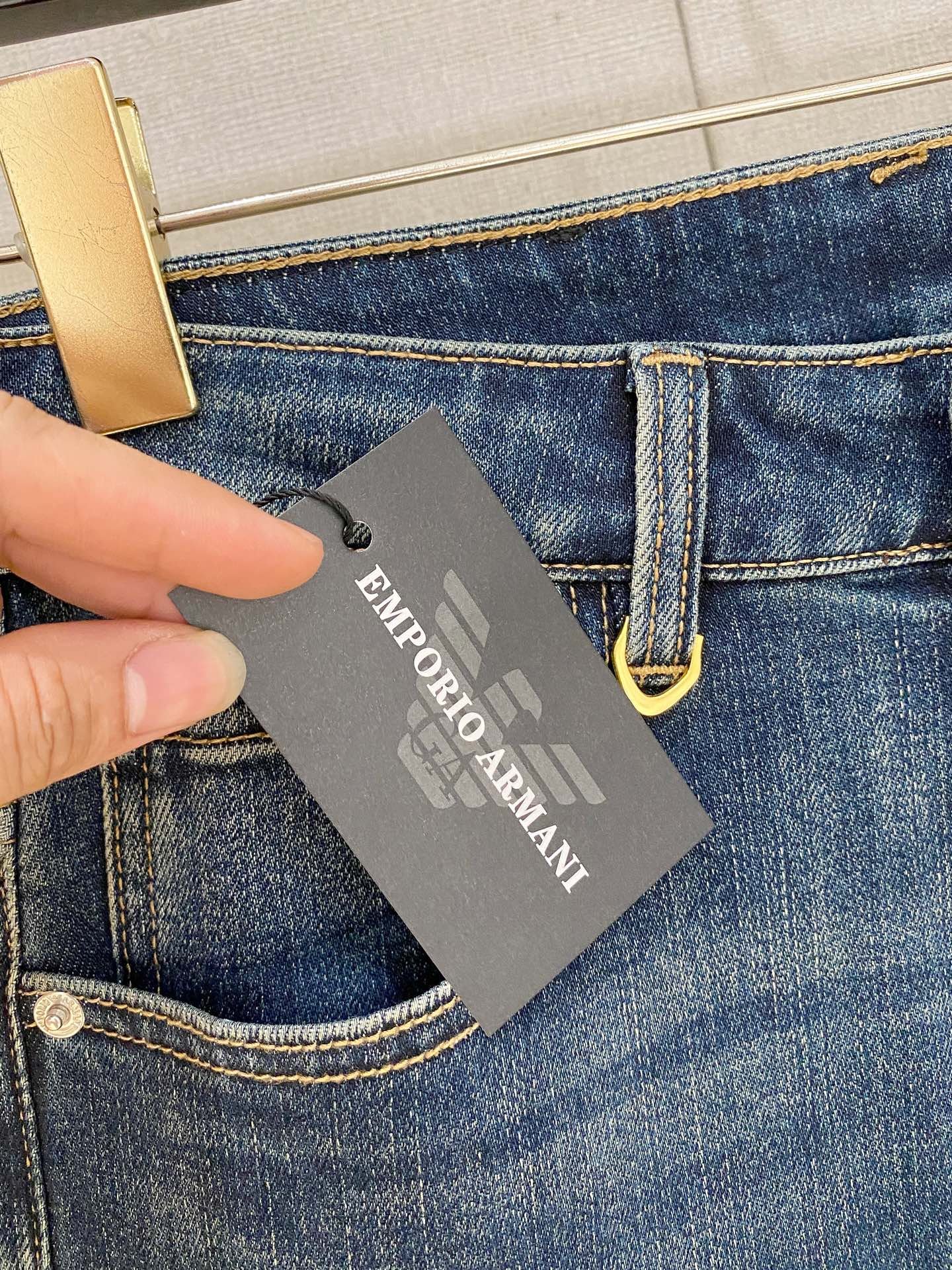 Armani presents the latest men's jeans for the 2026 spring season.M6032906 - Image 6