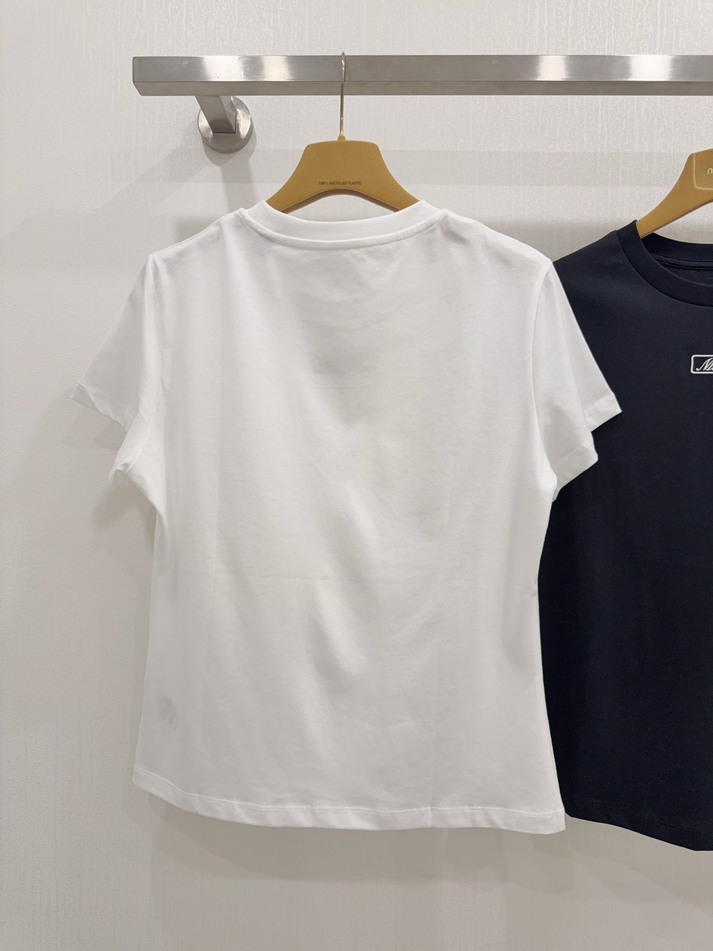 Miu Miu logo-embroidered Cotton T-shirt W6040301 - Image 6