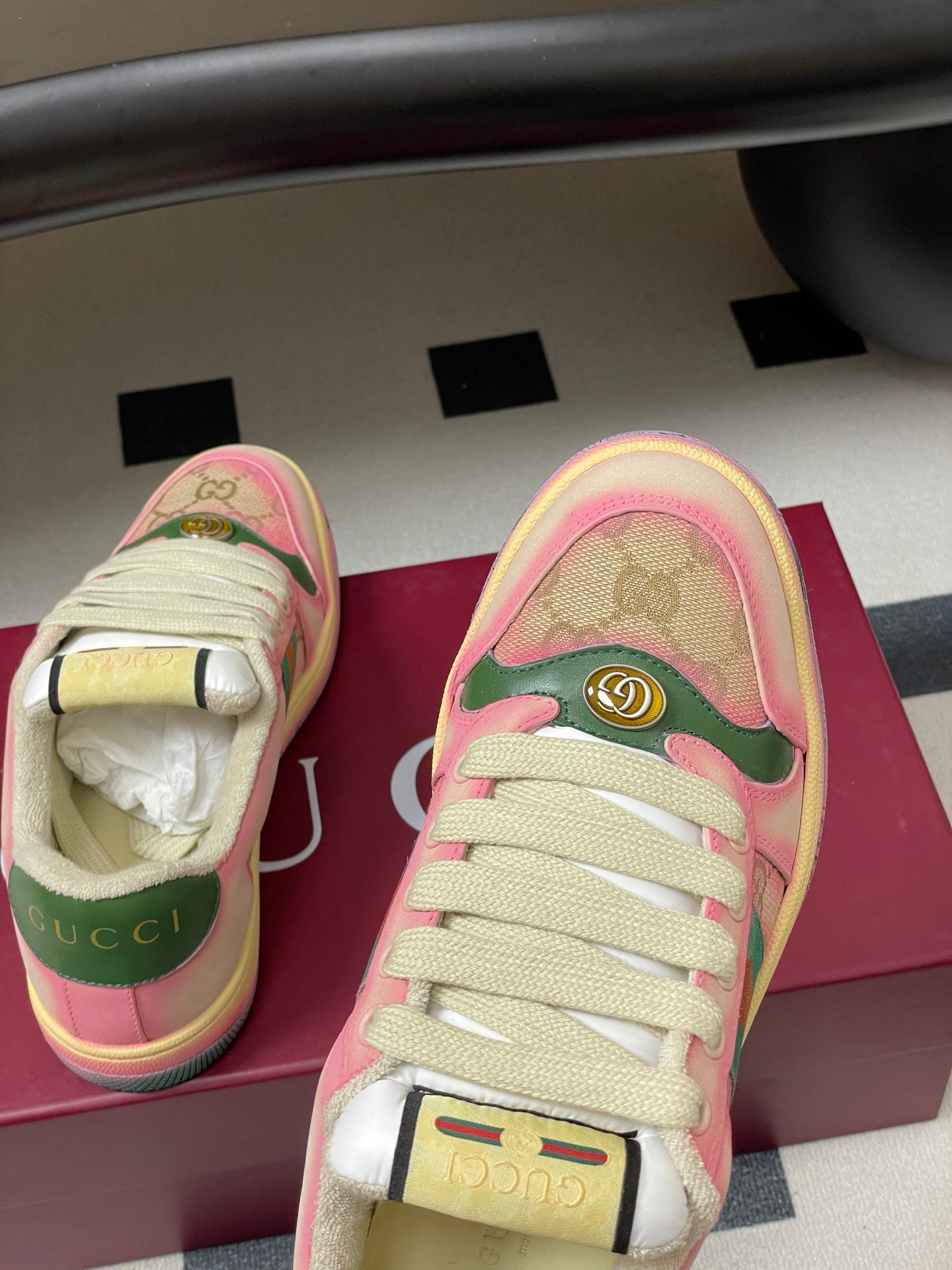 Latest color combination for Gucci Spring/Summer 2026B6040307 - Image 15