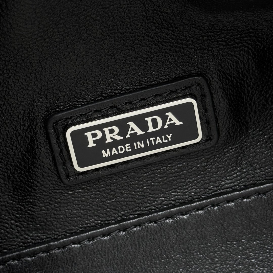 Prada Antiqued Leather Shoulder Bag B6040702 - Image 7