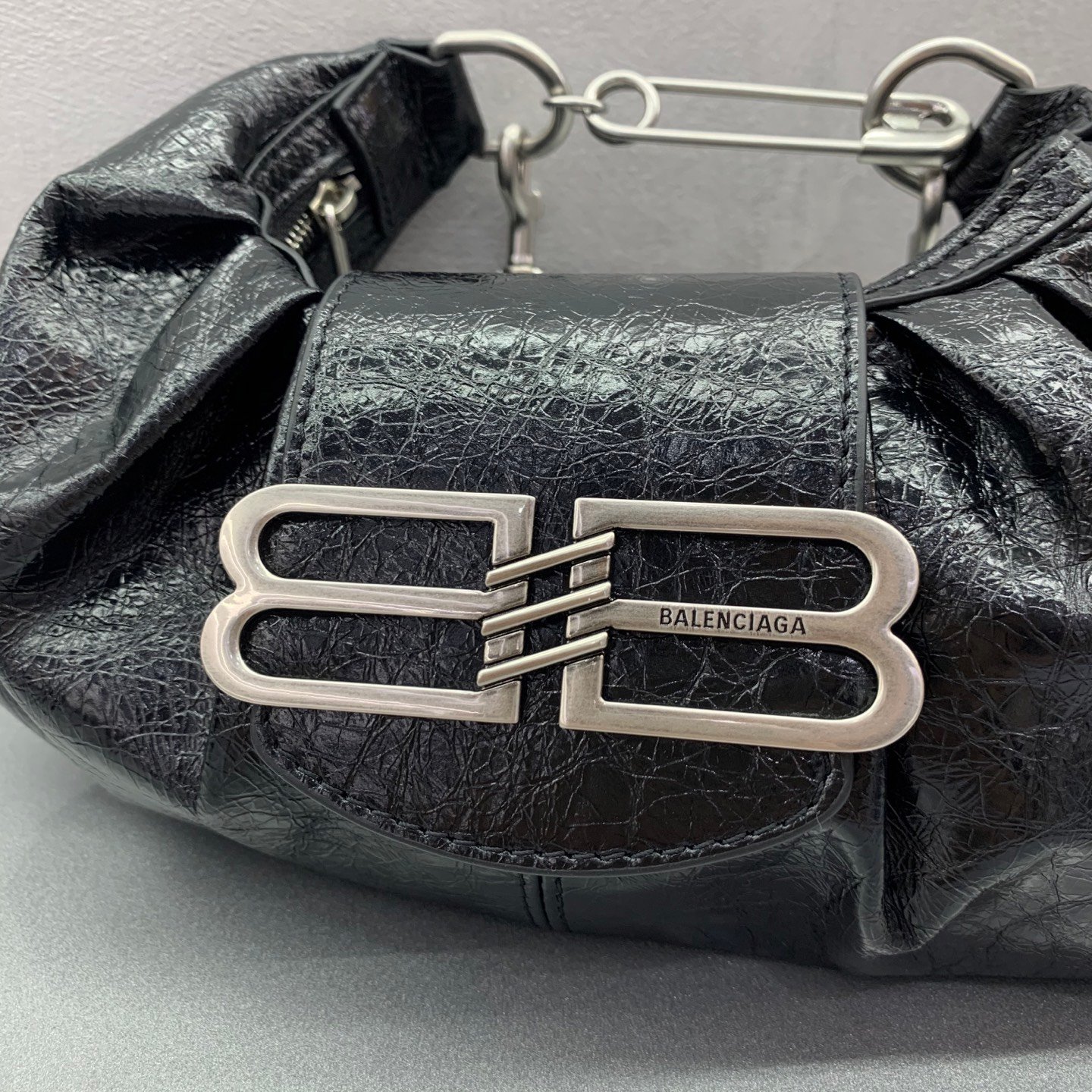 Balenciaga Le Cagole XS Shoulder Bag B6041801 - Image 6
