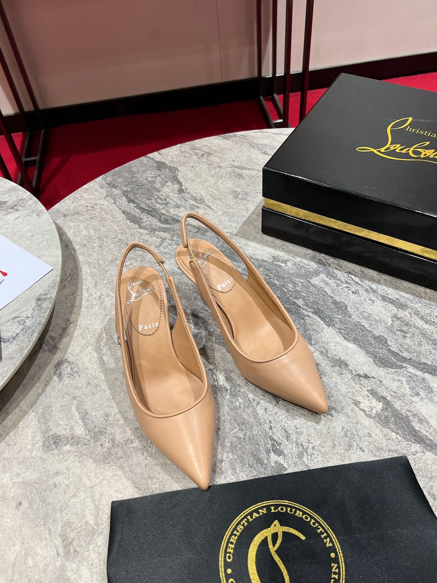 Christian Louboutin platform heels B6042201 - Image 5