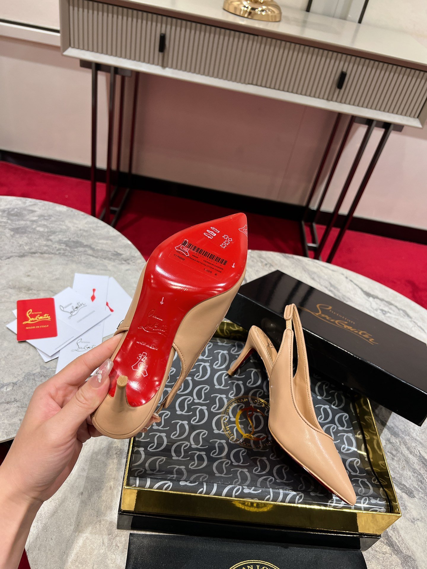Christian Louboutin platform heels B6042201 - Image 7
