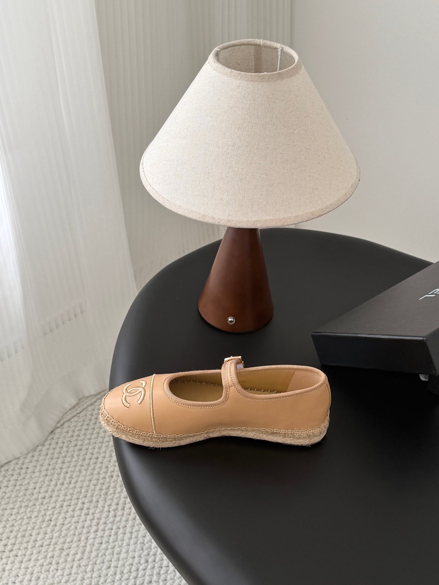 Chanel Mary Janes doll shoes B6042202 - Image 7