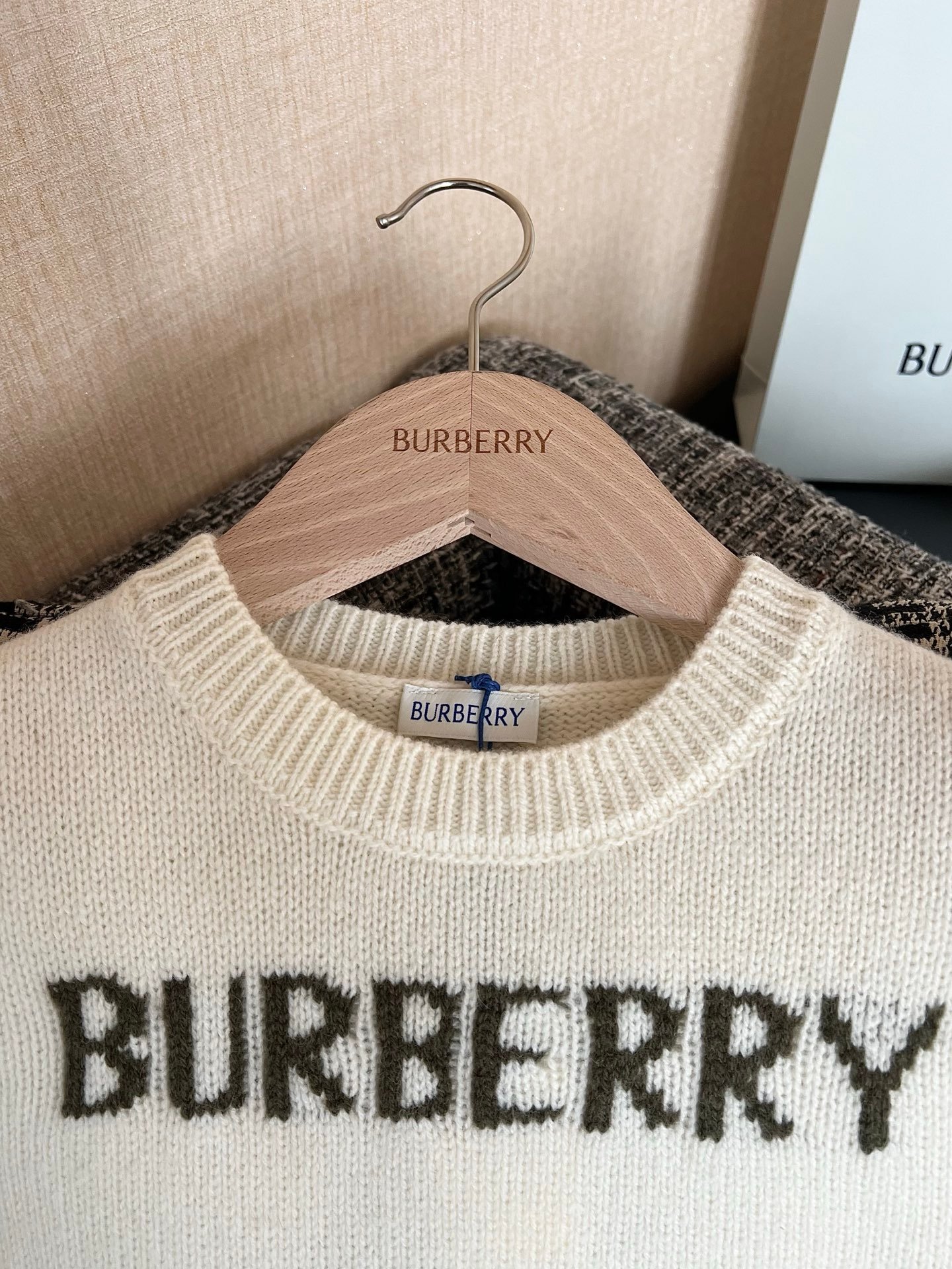 Burberry 2026 short-sleeved shirtW6042401 - Image 9