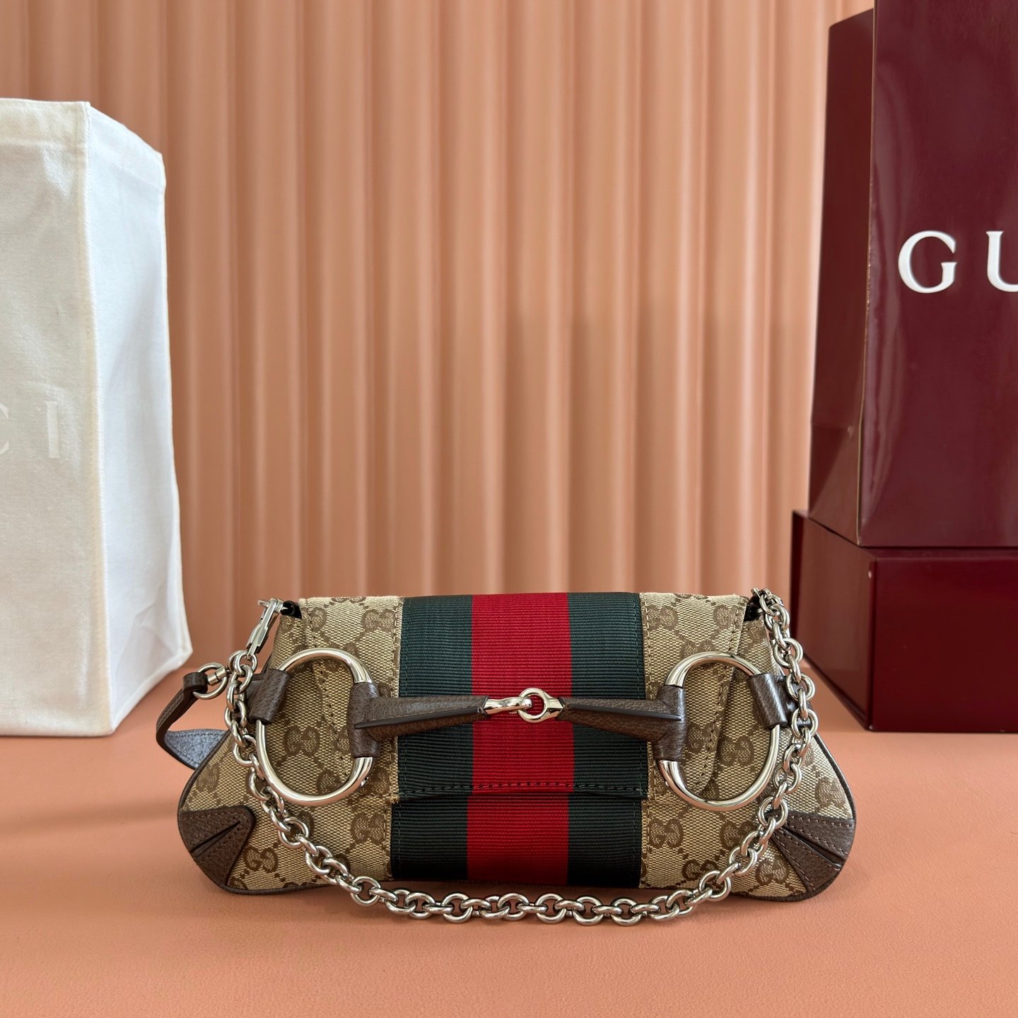 Gucci Small Horsebit Chain Shoulder Bag B6042703