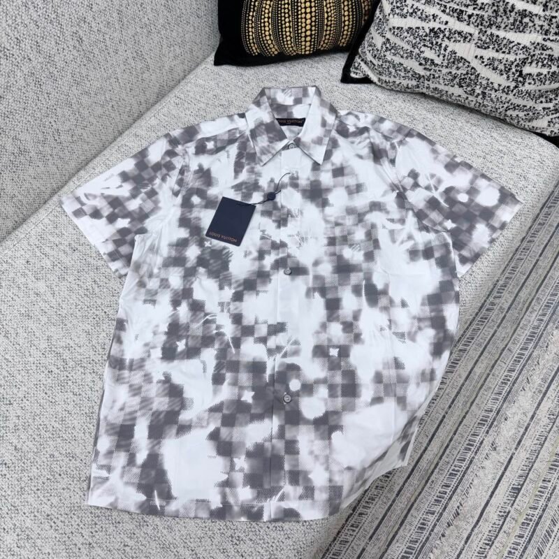 LV New Spring/Summer Collection - Printed Drawstring Short Sleeve ShirtM6043002