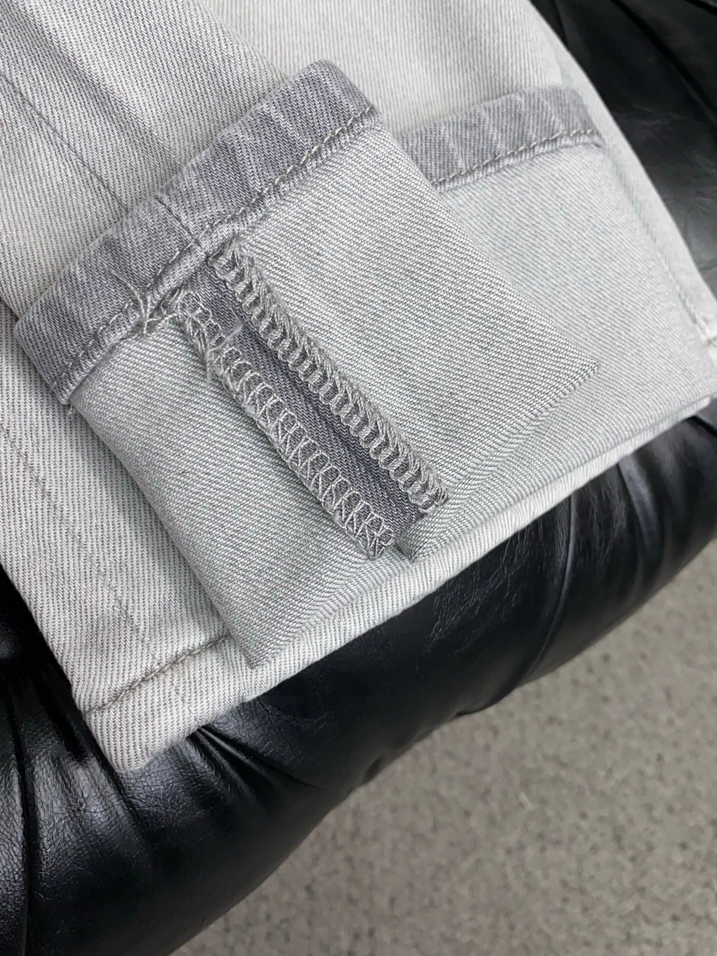Loewe 2026 Spring Early Season Latest Denim Pants M6050402 - Image 5