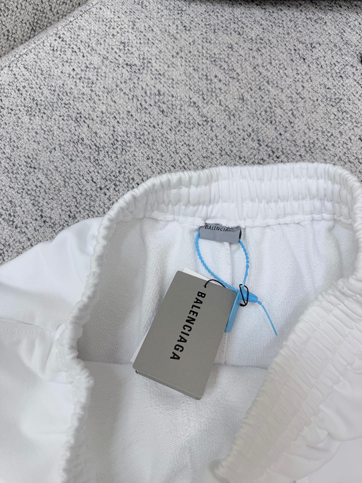 Balenciaga 26ss Spring/Summer New Collection Shorts with Elastic Waistband M6050503 - Image 9