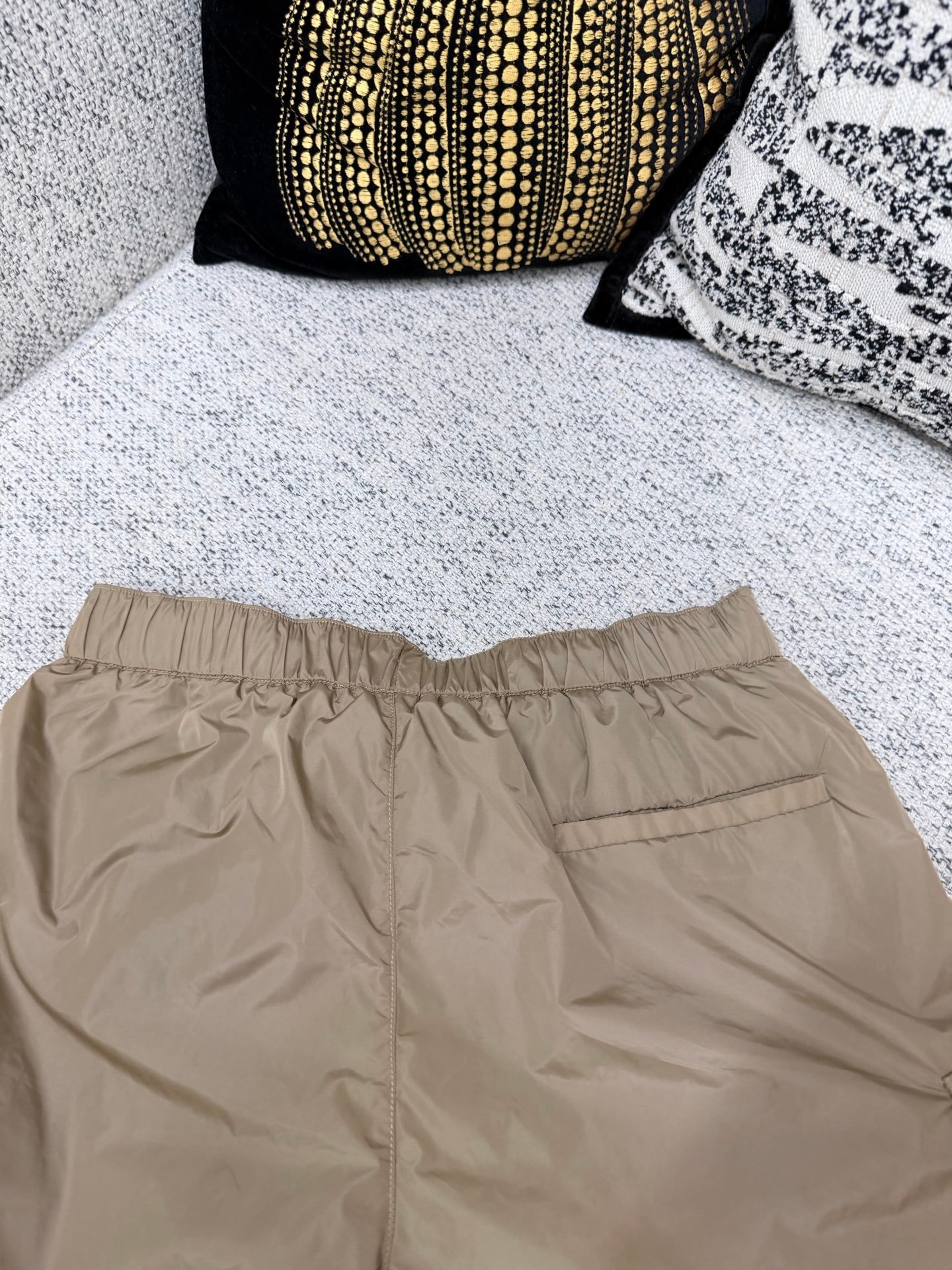 Prada 26ss new style triangular logo workwear nylon shorts M6050705 - Image 14