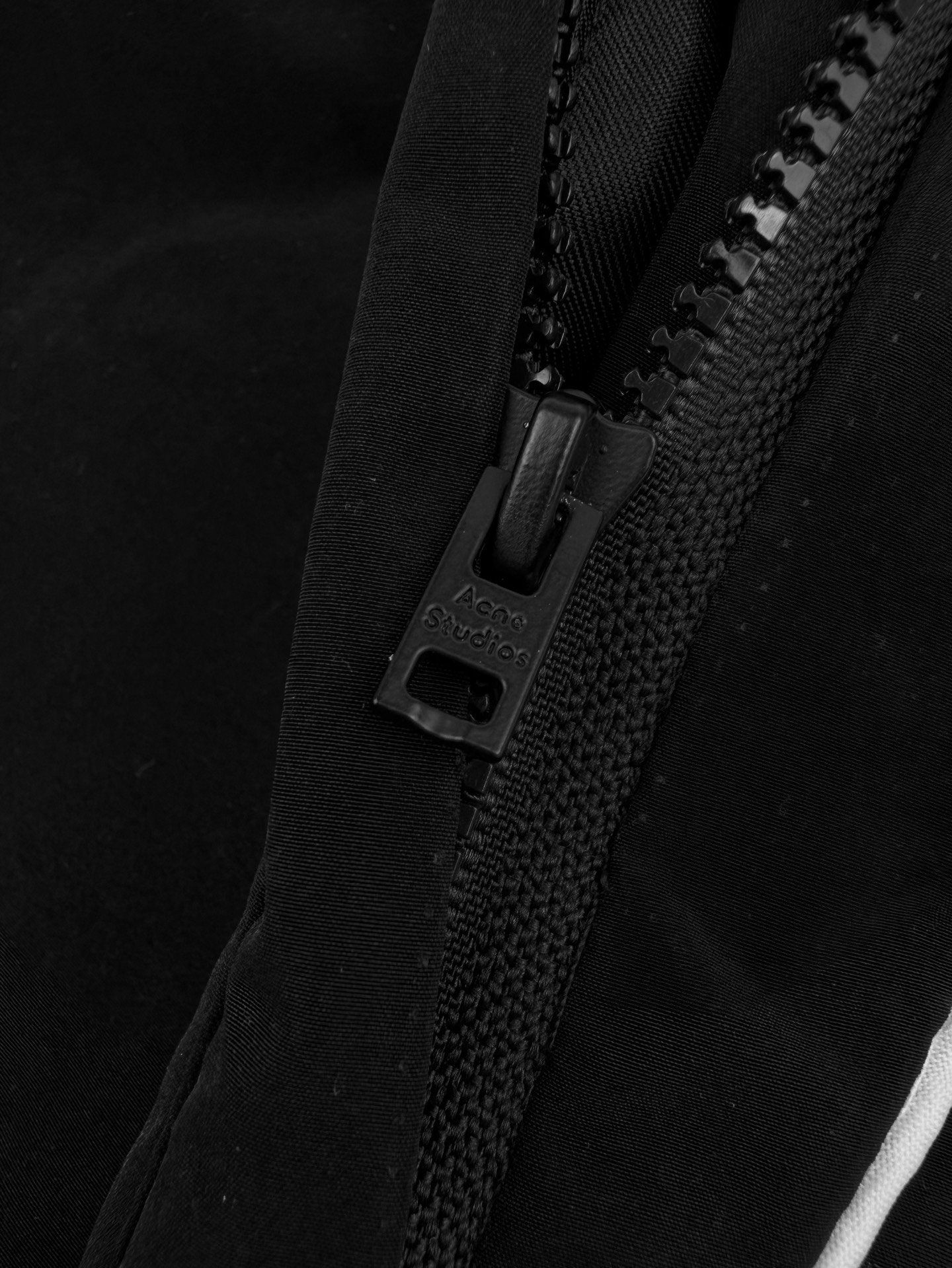 Acne Studios embroidered logo pants M6051105 - Image 9
