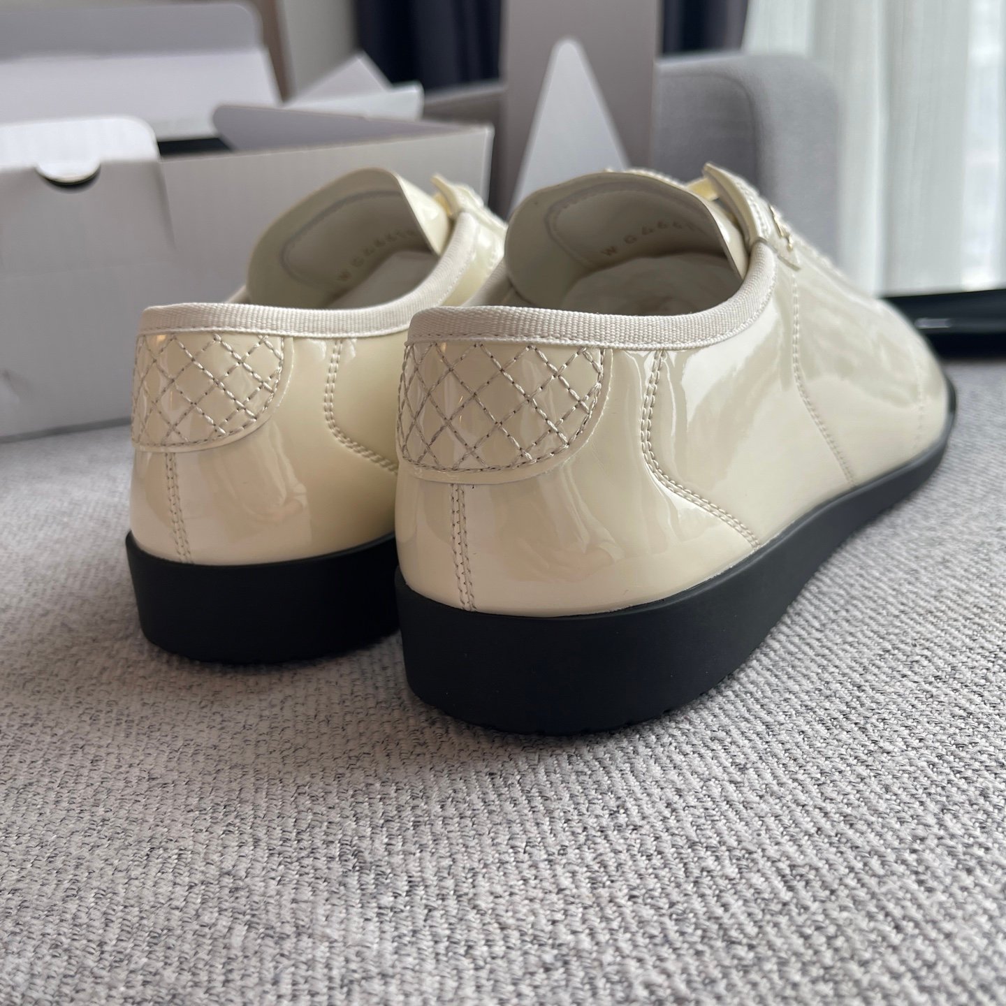 CHANEL classic casual sports shoes B6051201 - Image 7