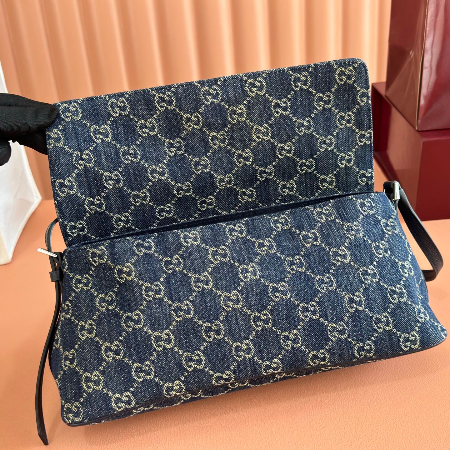 Gucci Madison medium shoulder bag B6051204 - Image 7