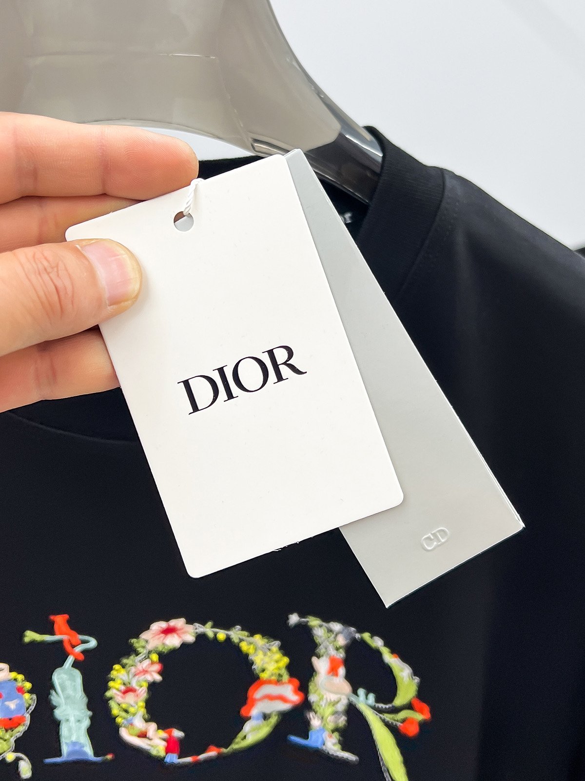 Dior 2026 Summer Collection New ItemsM6051203 - Image 12
