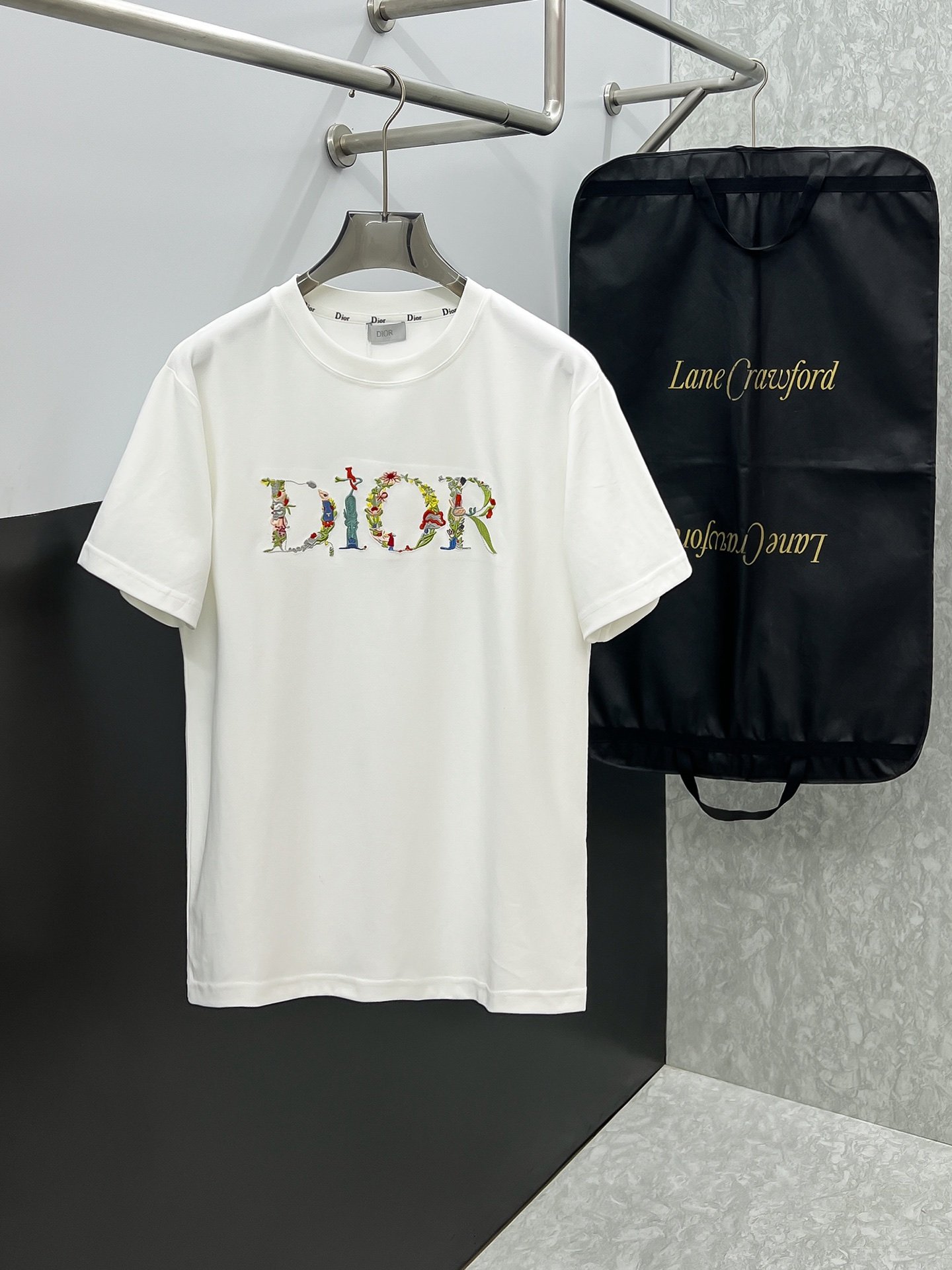 Dior 2026 Summer Collection New ItemsM6051203 - Image 3
