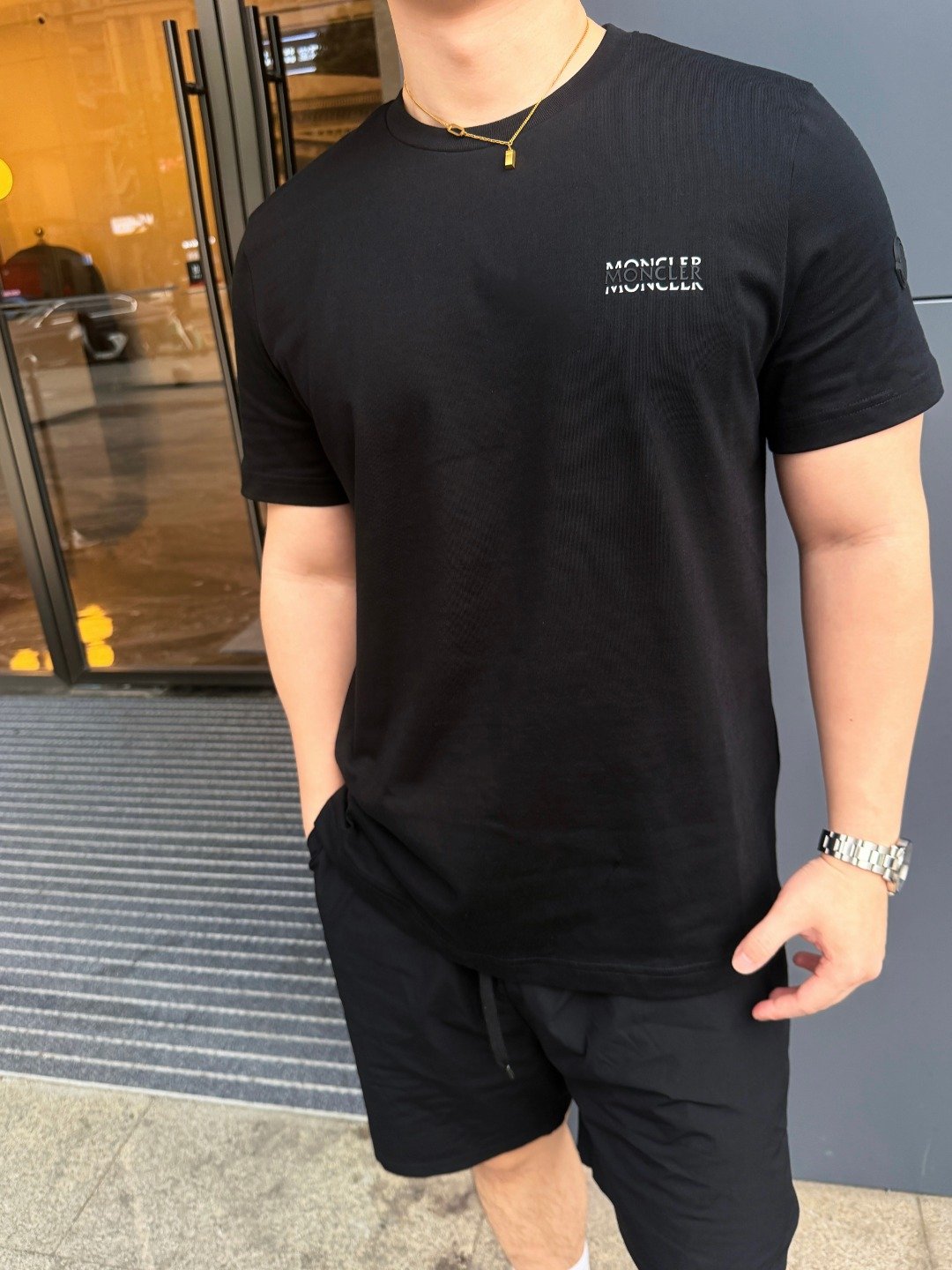 MONCLER 26SS Cotton Logo Embroidered Knit T-shirt M6051403 - Image 4