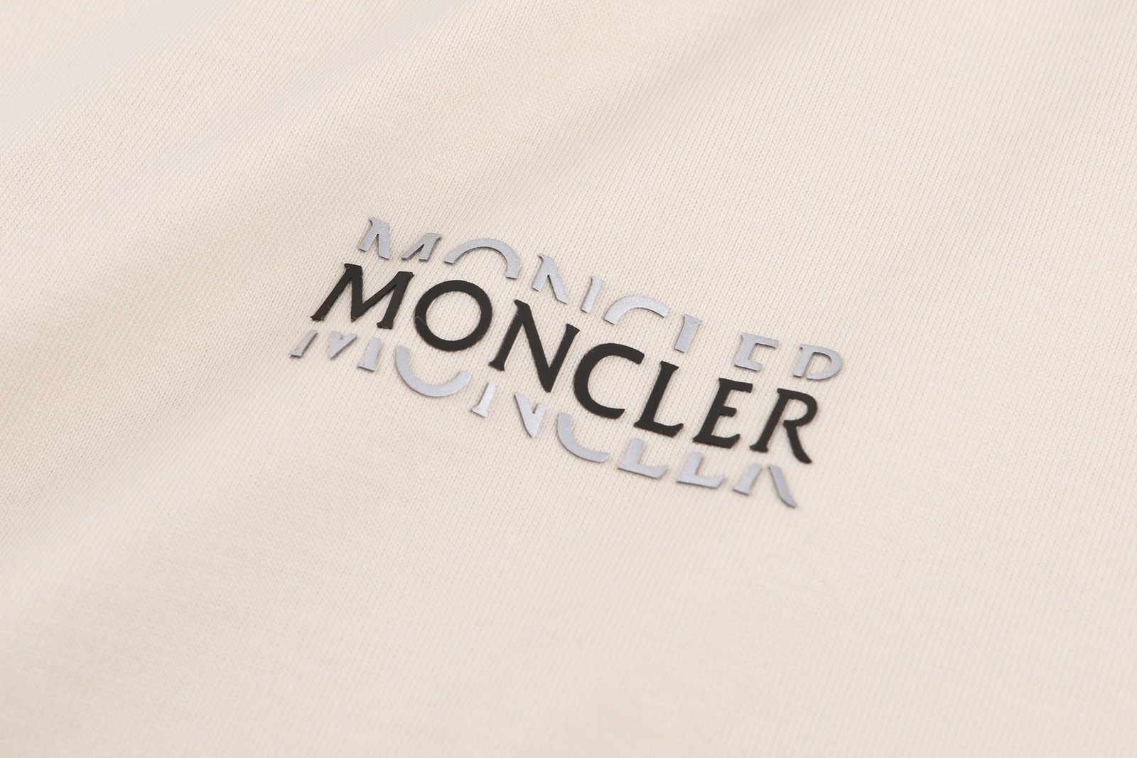 MONCLER 26SS Cotton Logo Embroidered Knit T-shirt M6051403 - Image 8