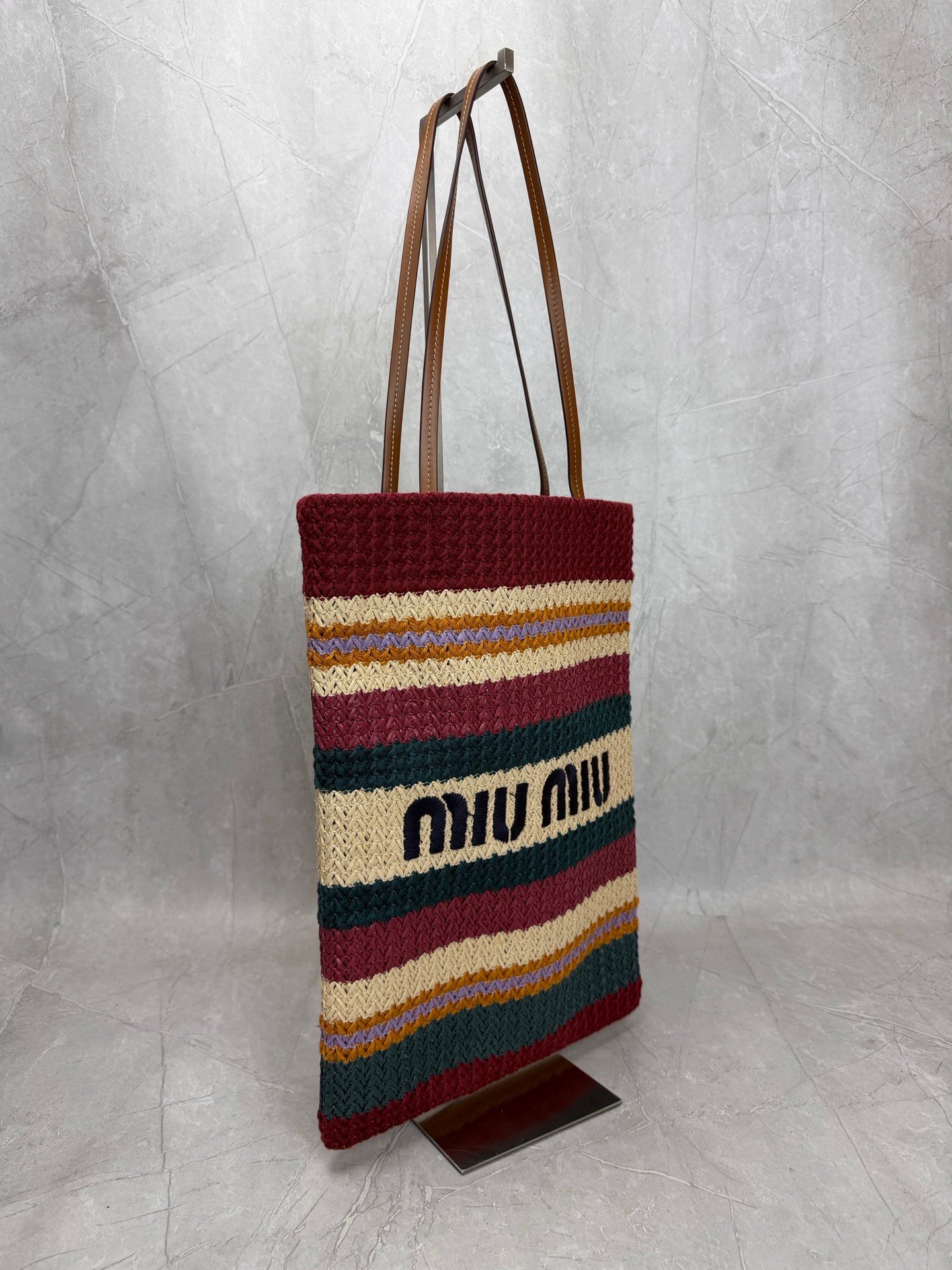Miu Miu Raffia-effect Woven Tote Bag B6051301 - Image 4
