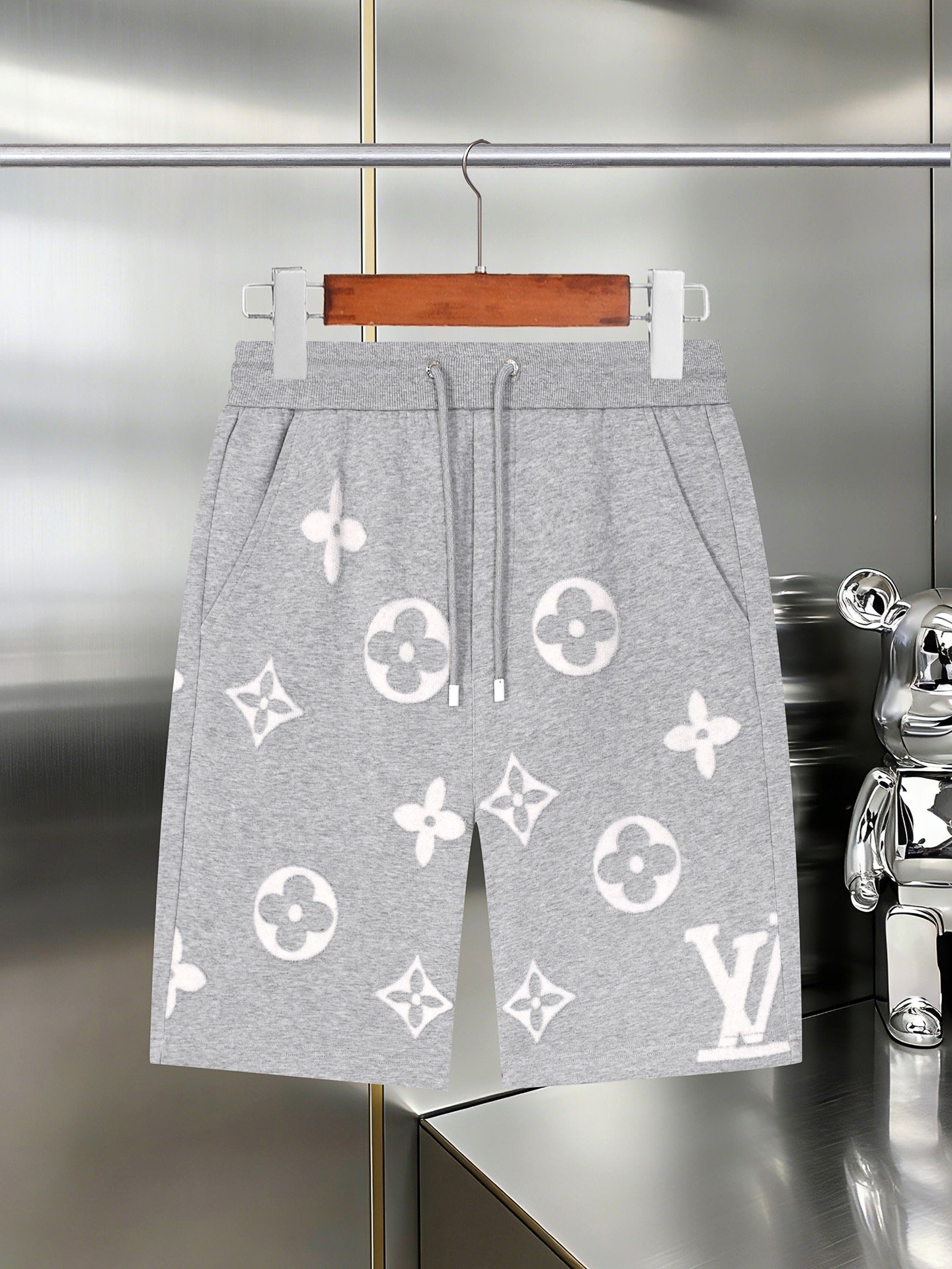 LV Laser Embossing Craft Shorts M6051807 - Image 8