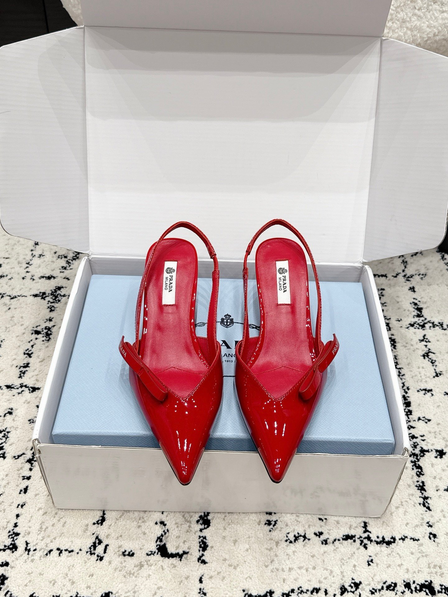 Prada patent leather platform high heels B6051503 - Image 8