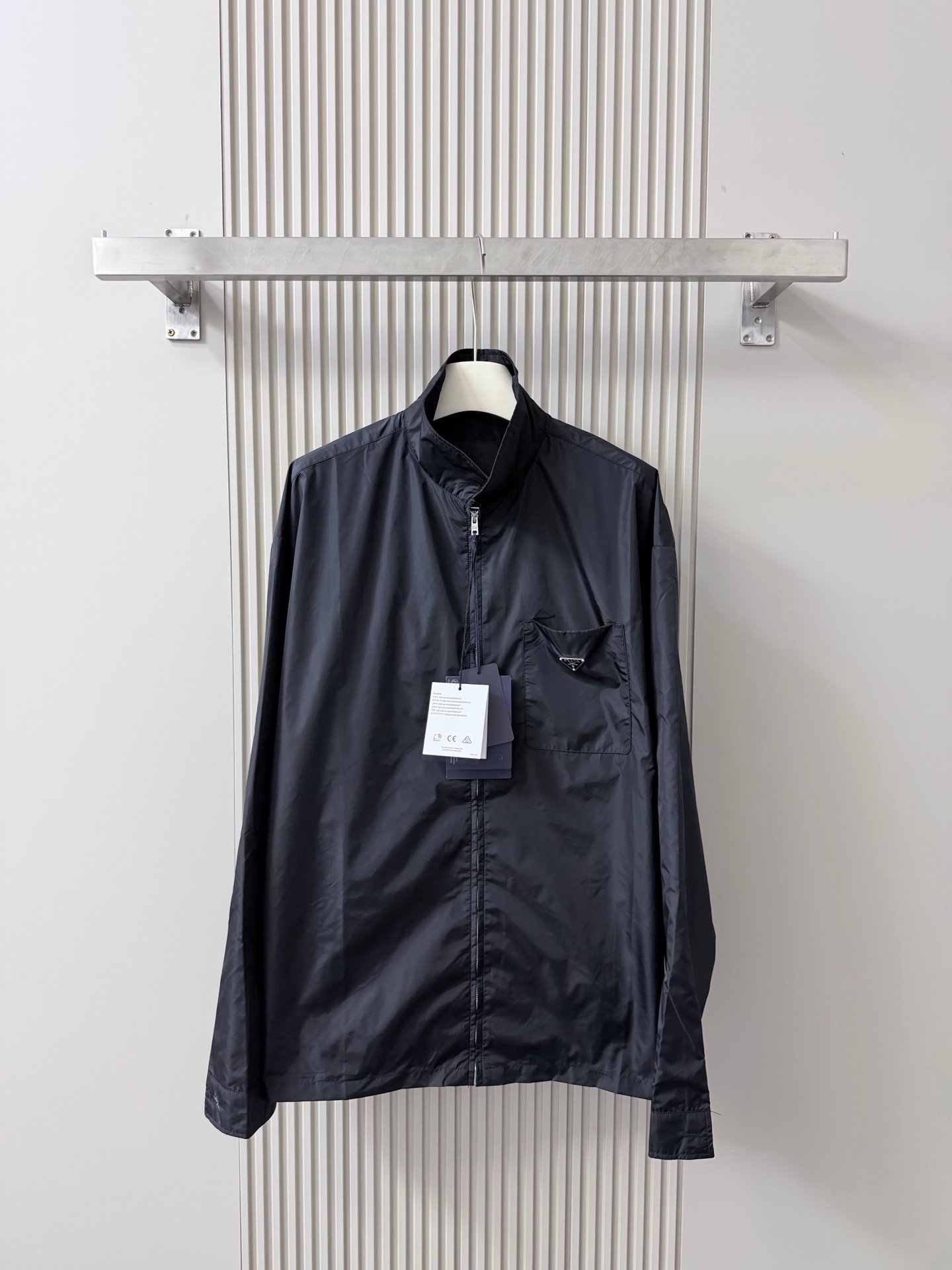 Prada 26ss New Elegant and Versatile Coat M6052004 - Image 3