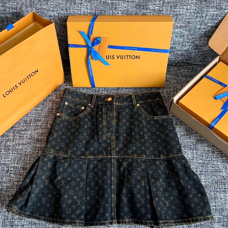 Louis Vuitton Monogram Denim Pleat Skirt W6052201