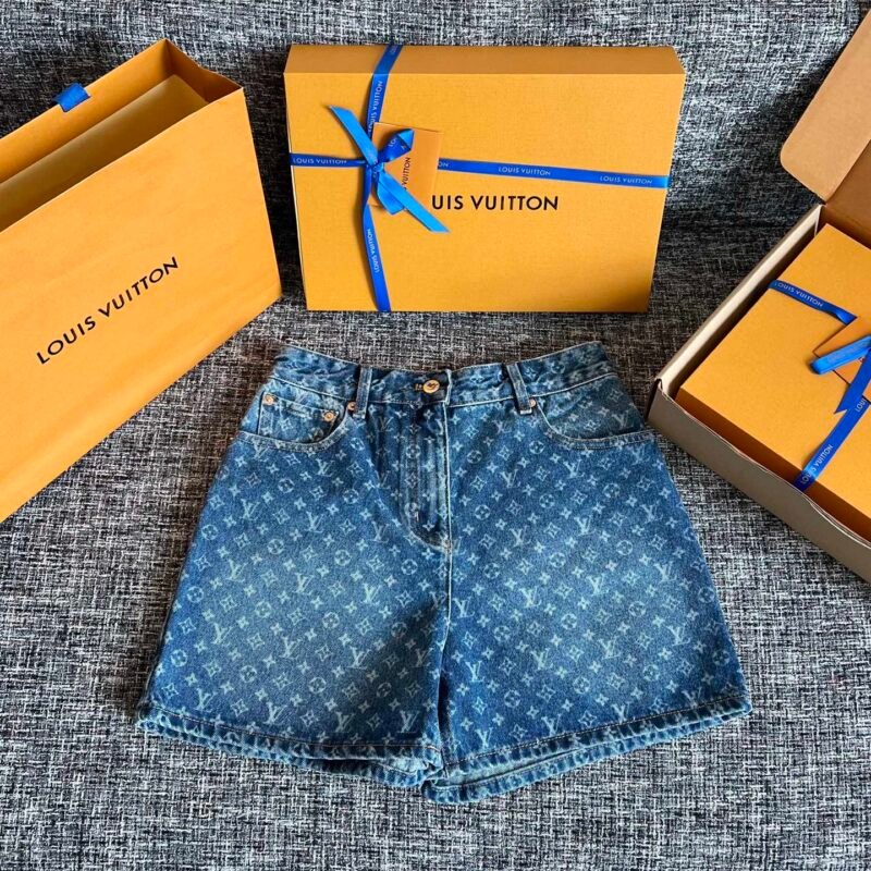 Louis Vuitton Monogram Denim Shorts W6052202