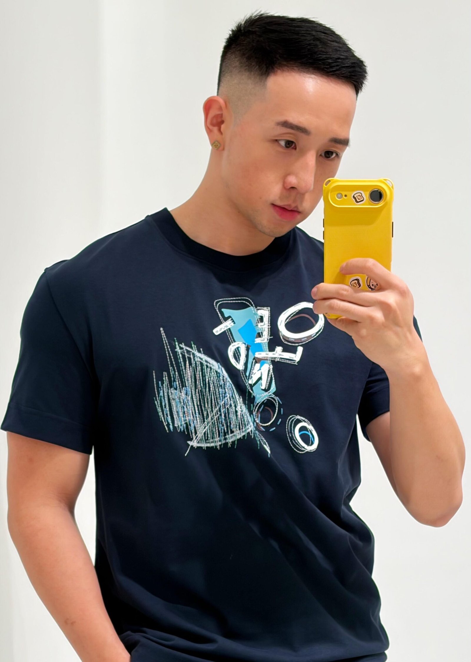 FD Goldfish Embroidered Round-neck Short-sleeved Shirt M6052305 - Image 3