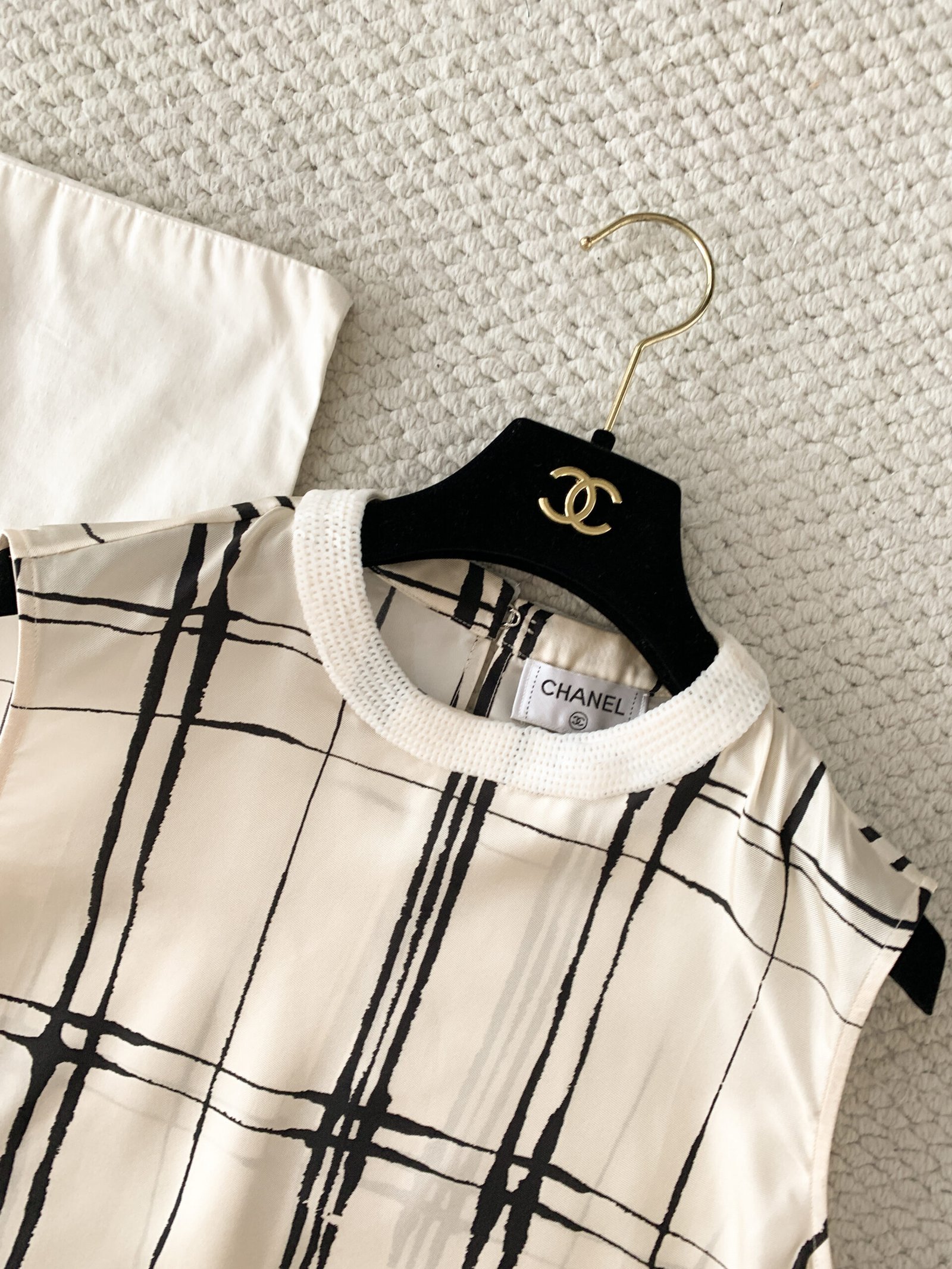 Chanel Top - Printed silk, ecru & black W6052501 - Image 4