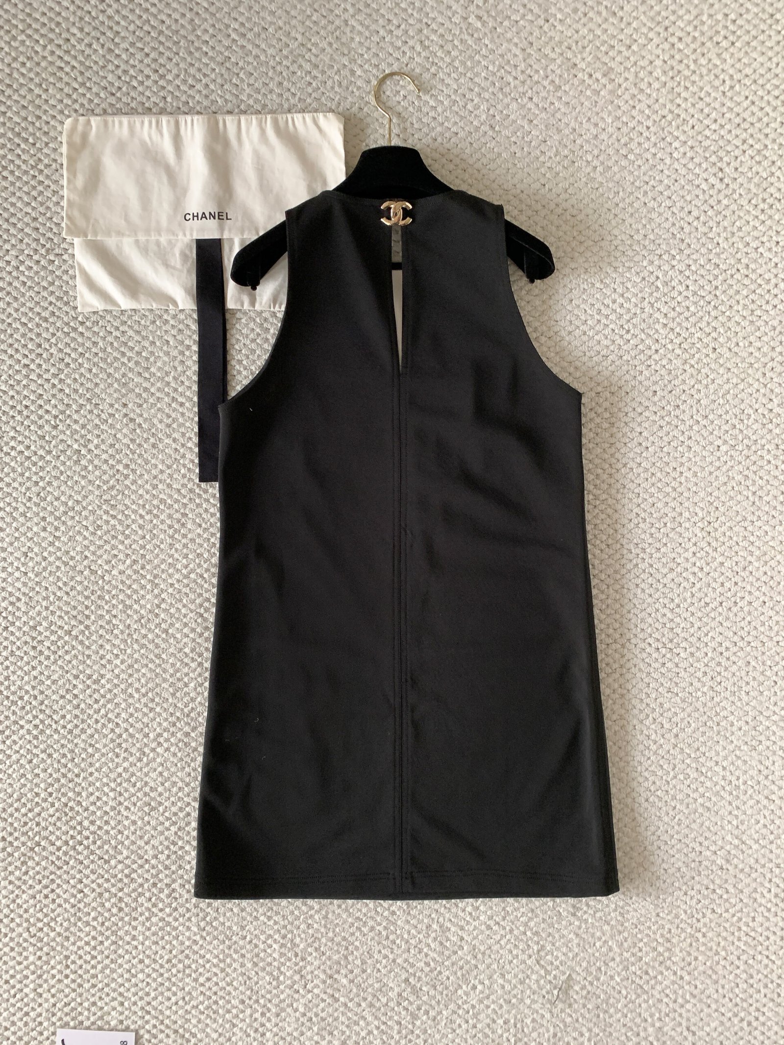 Chanel black sleeveless dress W6060102 - Image 3