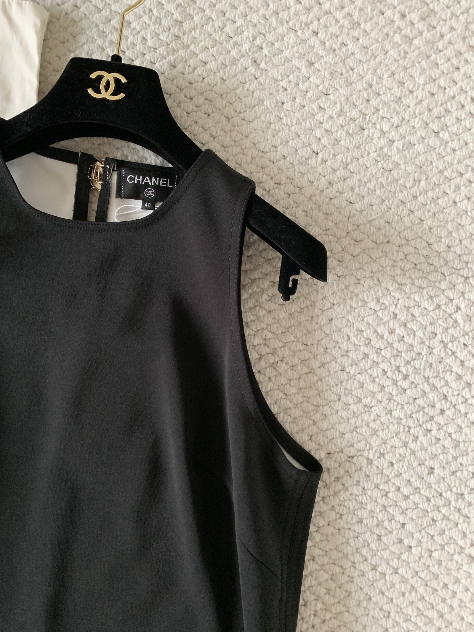 Chanel black sleeveless dress W6060102 - Image 5