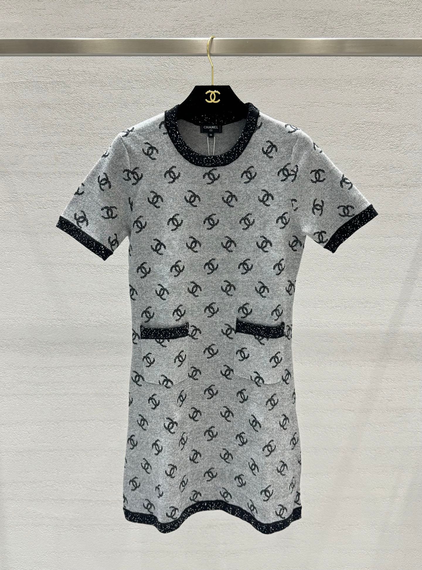 Chanel grey knitted dress W6060202