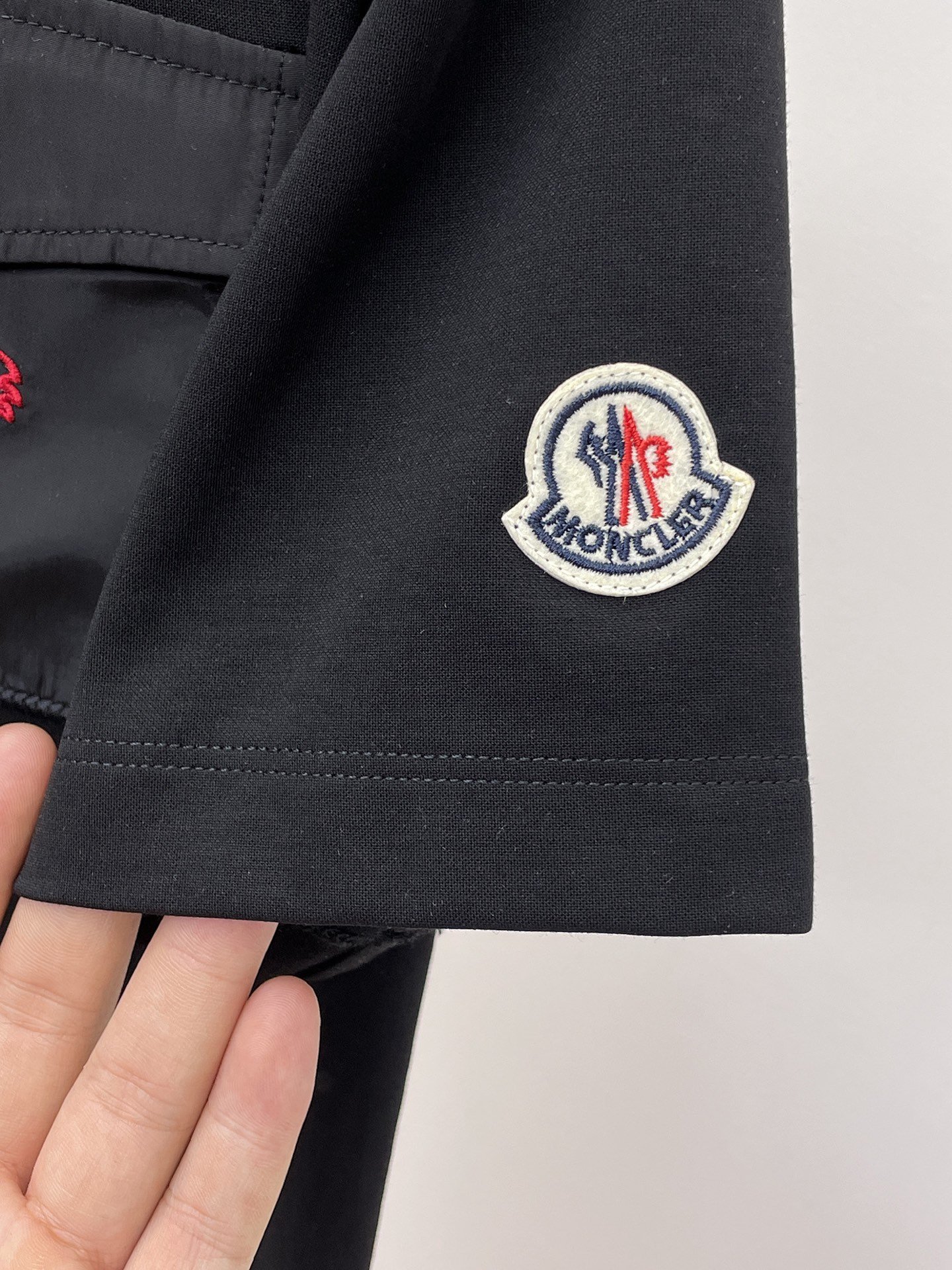 Moncler 2026ss Spring/Summer Latest Short-Sleeved Round-Neck T-Shirt M6060503 - Image 7