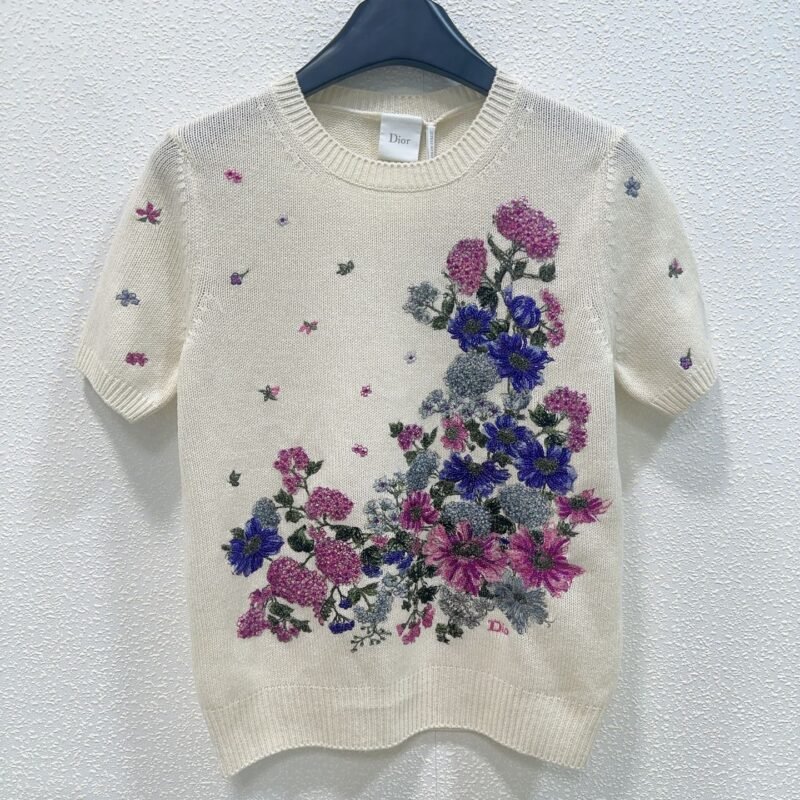 Dior Short-Sleeved Embroidered Sweater W6061301