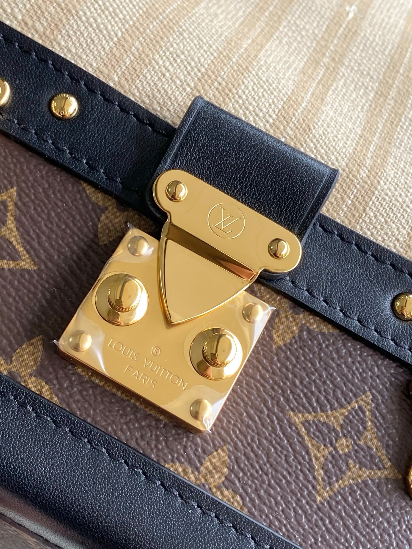 Louis Vuitton Speedy Bandoulière 22 - Handbags B6061503 - Image 6
