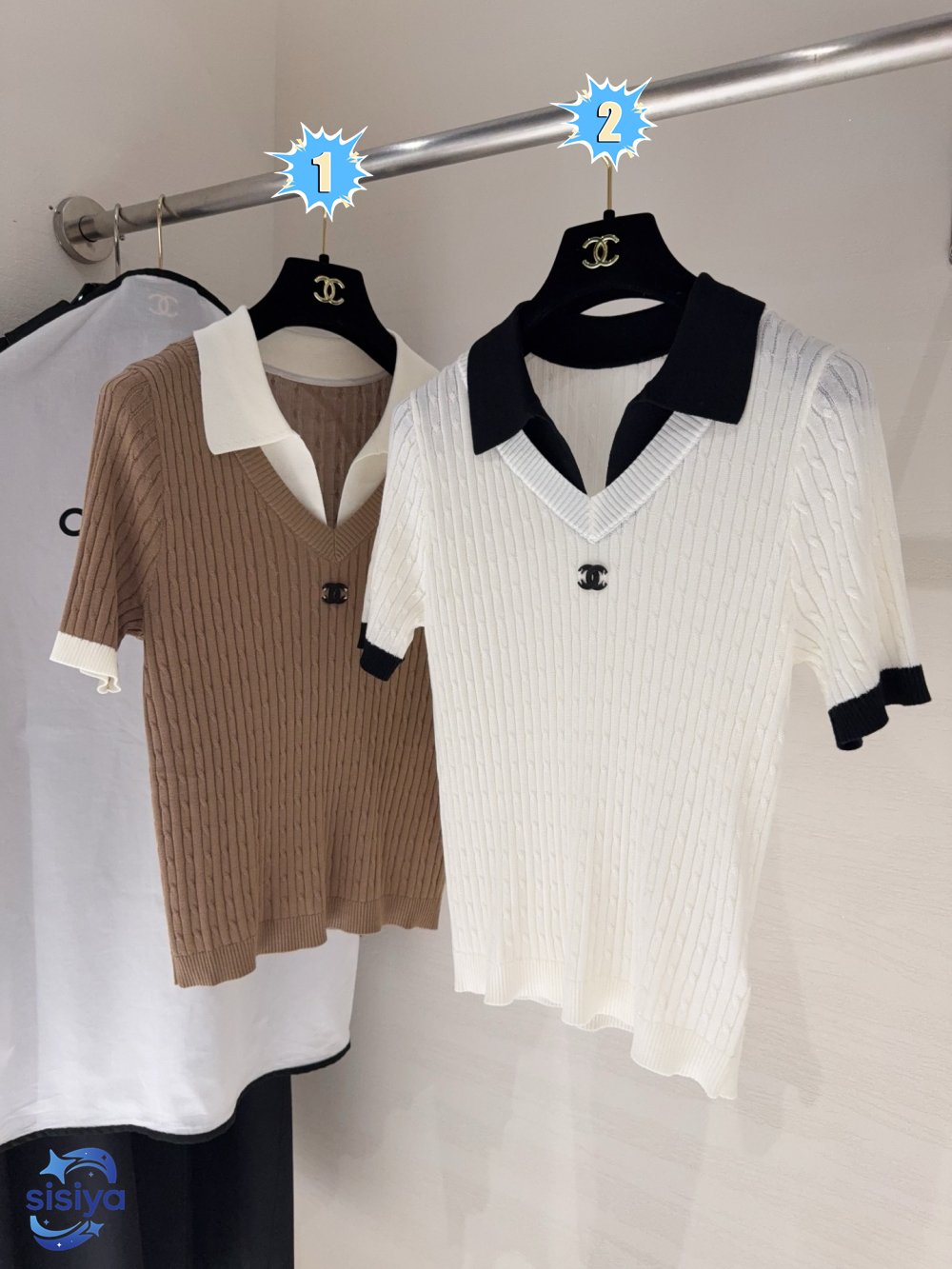 Chanel V-neck short-sleeved knit sweater W6061604