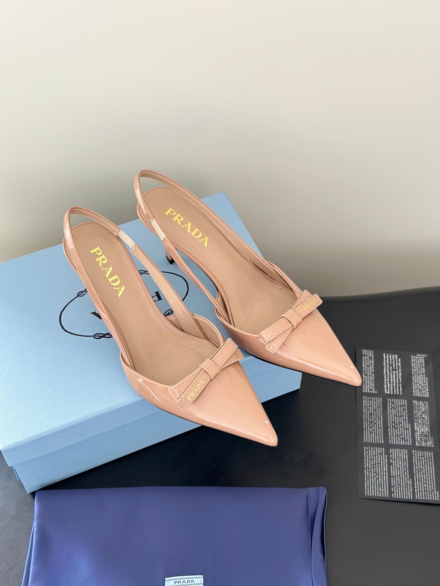 Prada pointed-toe bow high heels B6061604 - Image 4